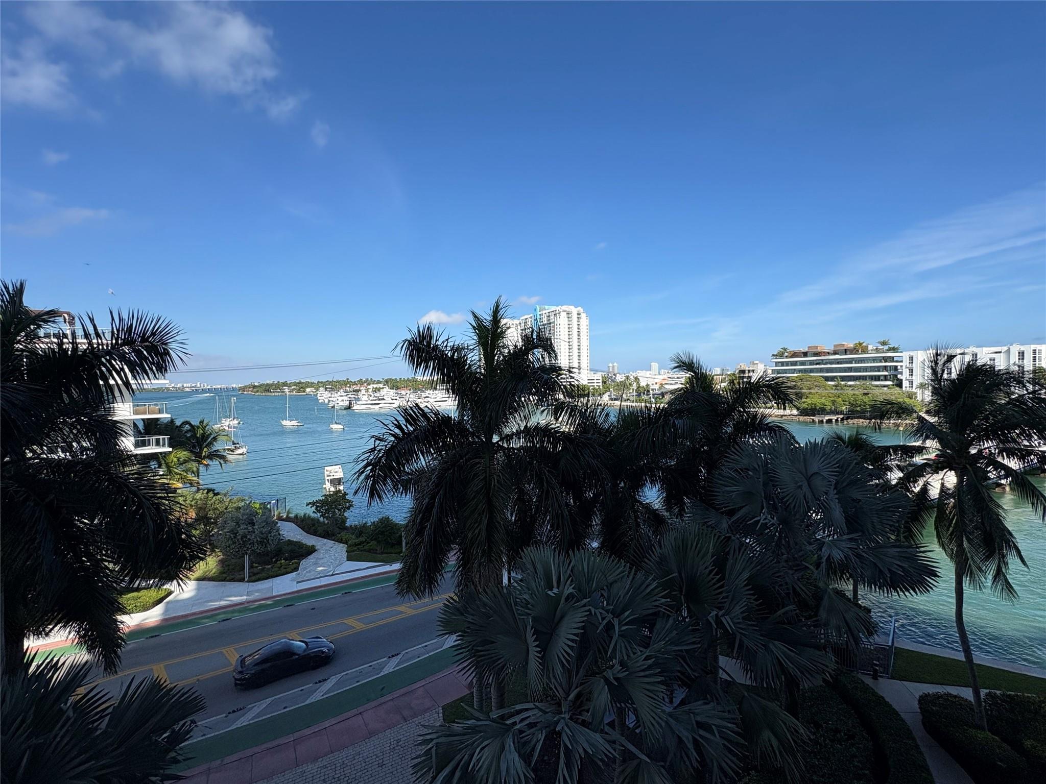 10 Venetian Way #502 Miami Beach, FL 33139