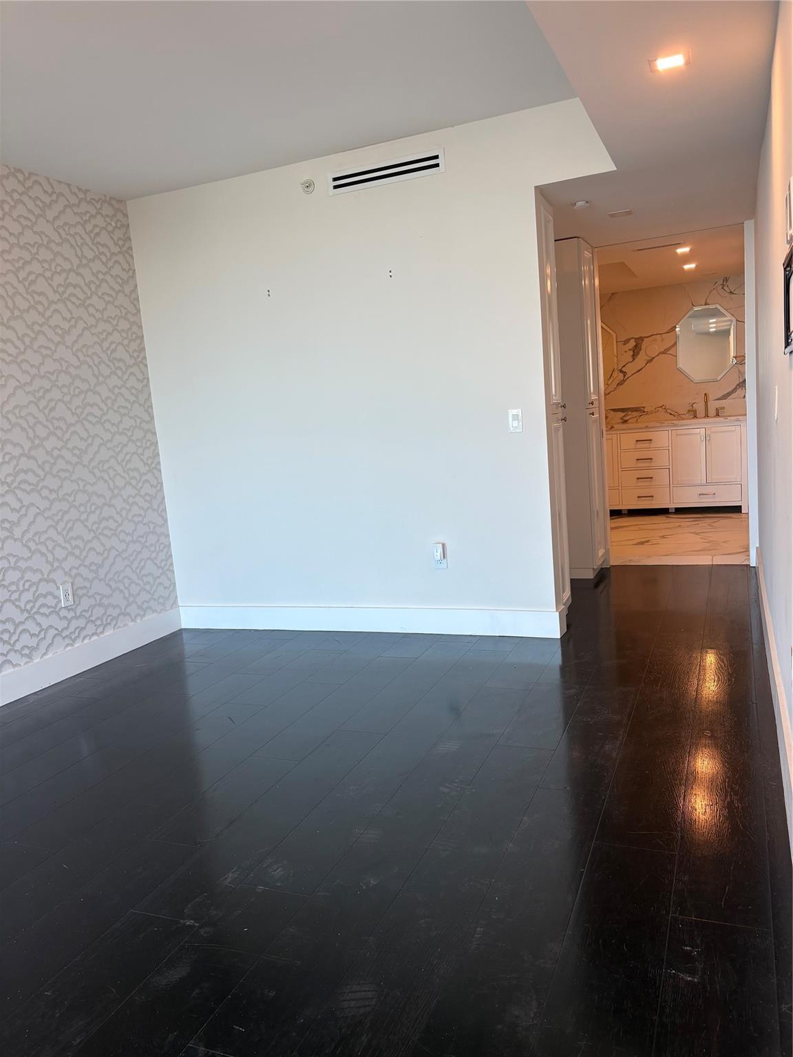 10 Venetian Way #502 Miami Beach, FL 33139