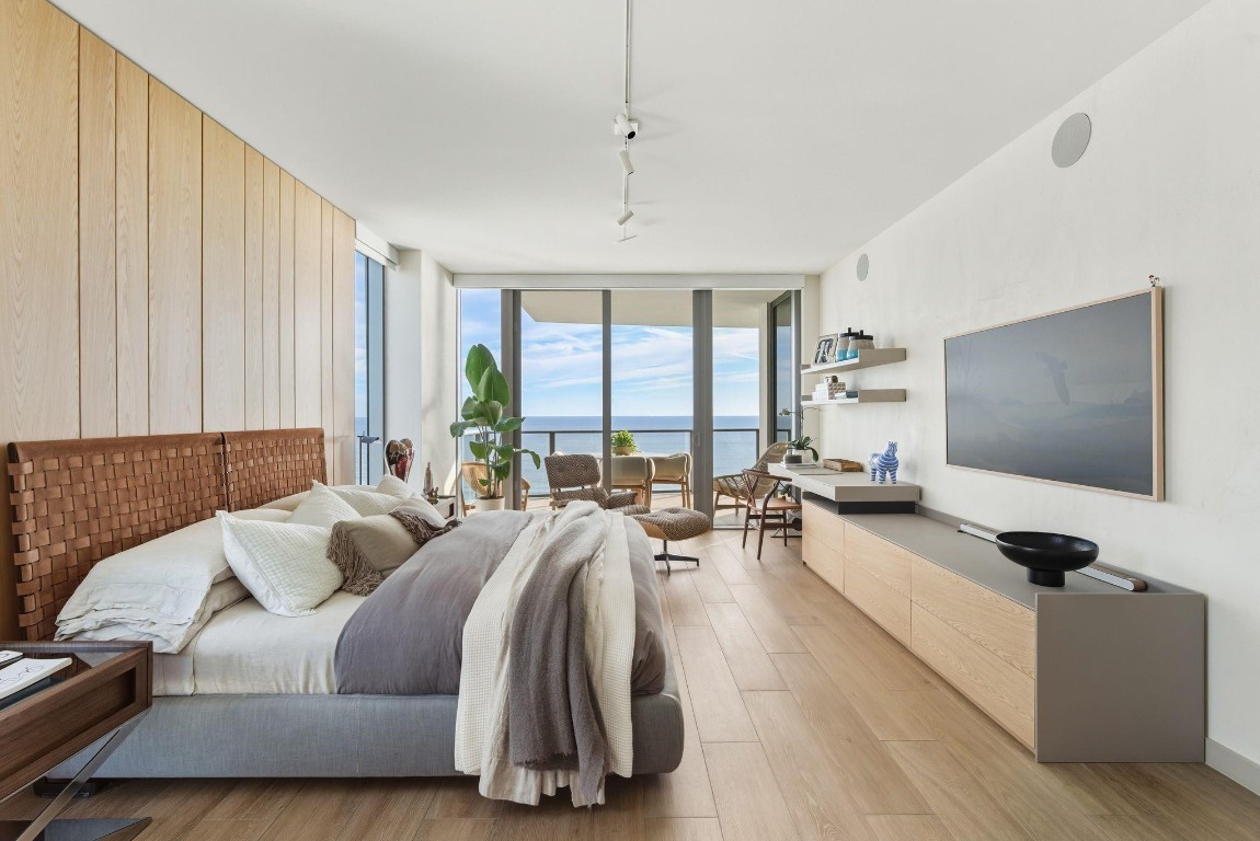 1116 N Ocean #1506 Pompano Beach, FL 33062