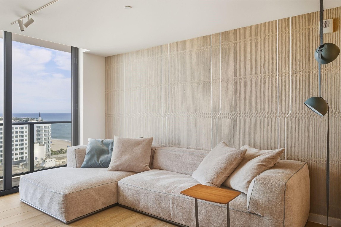 1116 N Ocean #1506 Pompano Beach, FL 33062