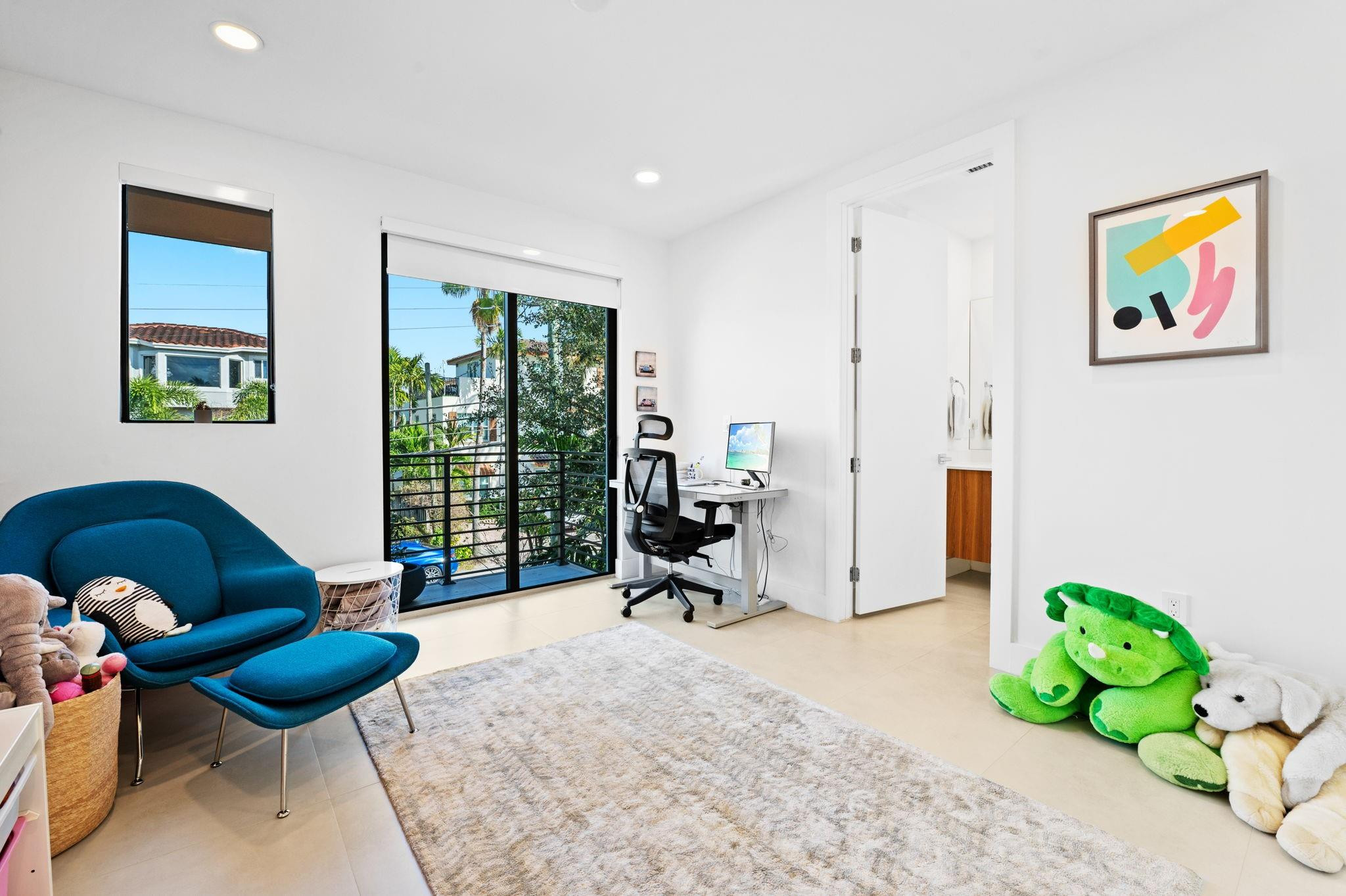 907 NE 16th Fort Lauderdale, FL 33304