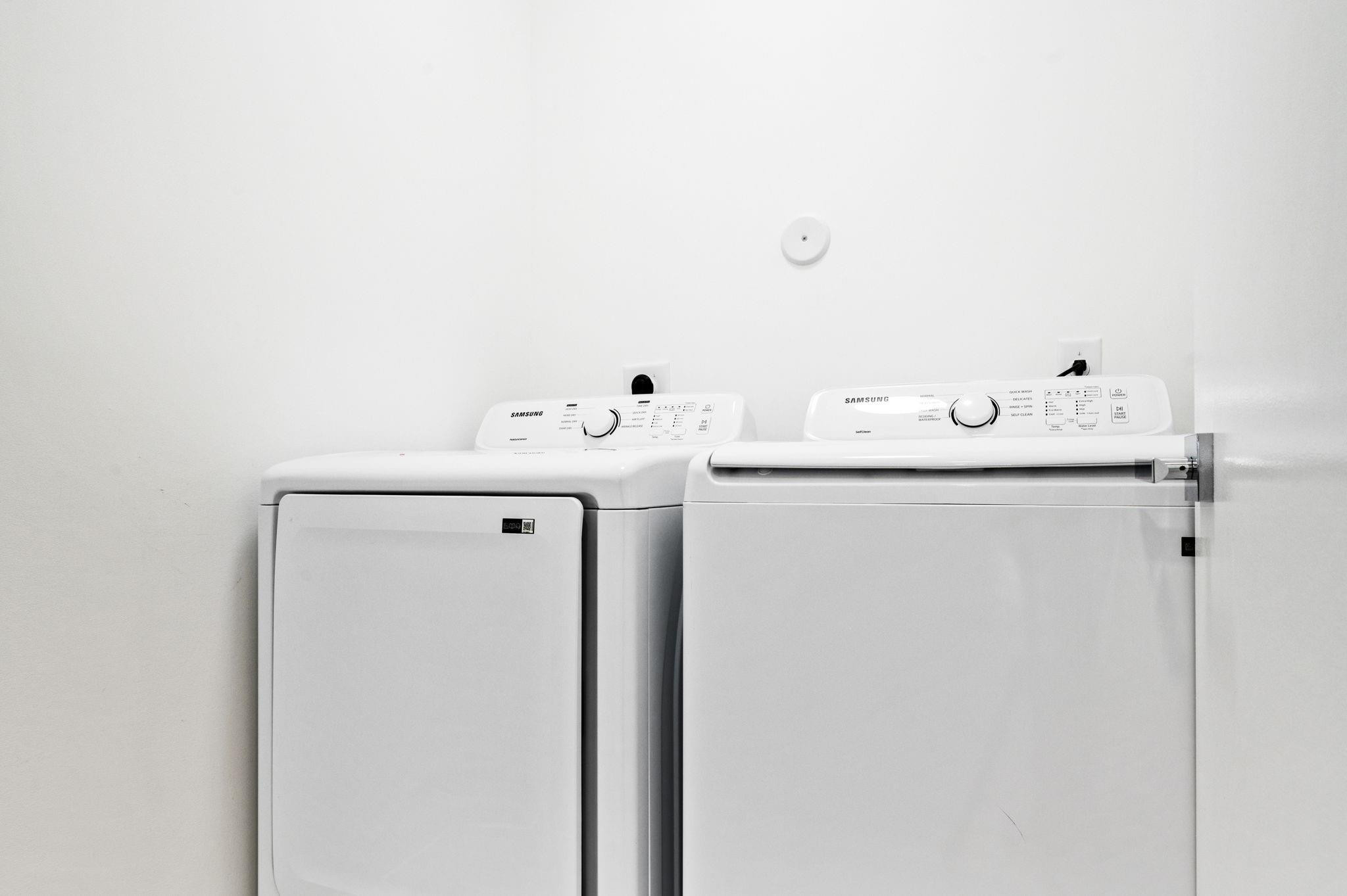 907 NE 16th Fort Lauderdale, FL 33304