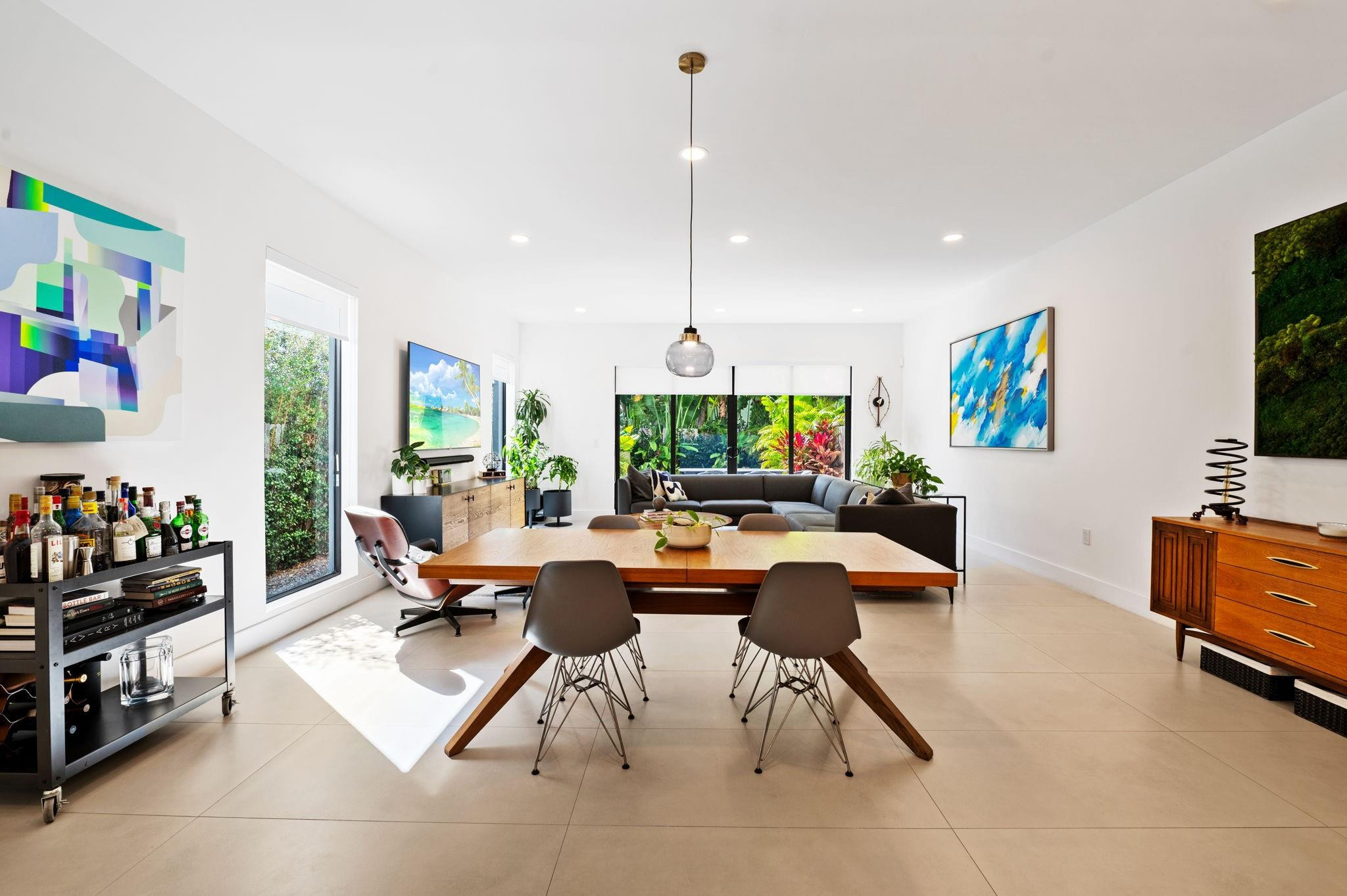 907 NE 16th Fort Lauderdale, FL 33304