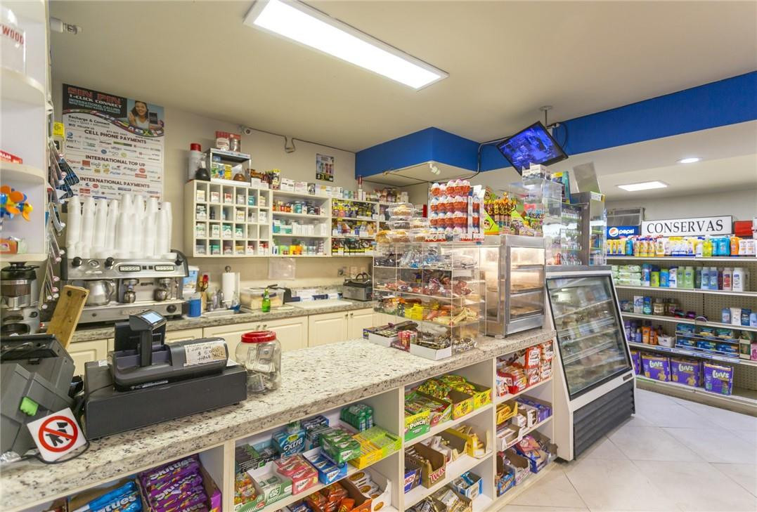 16900 N Bay #02-1005 Sunny Isles Beach, FL 33160