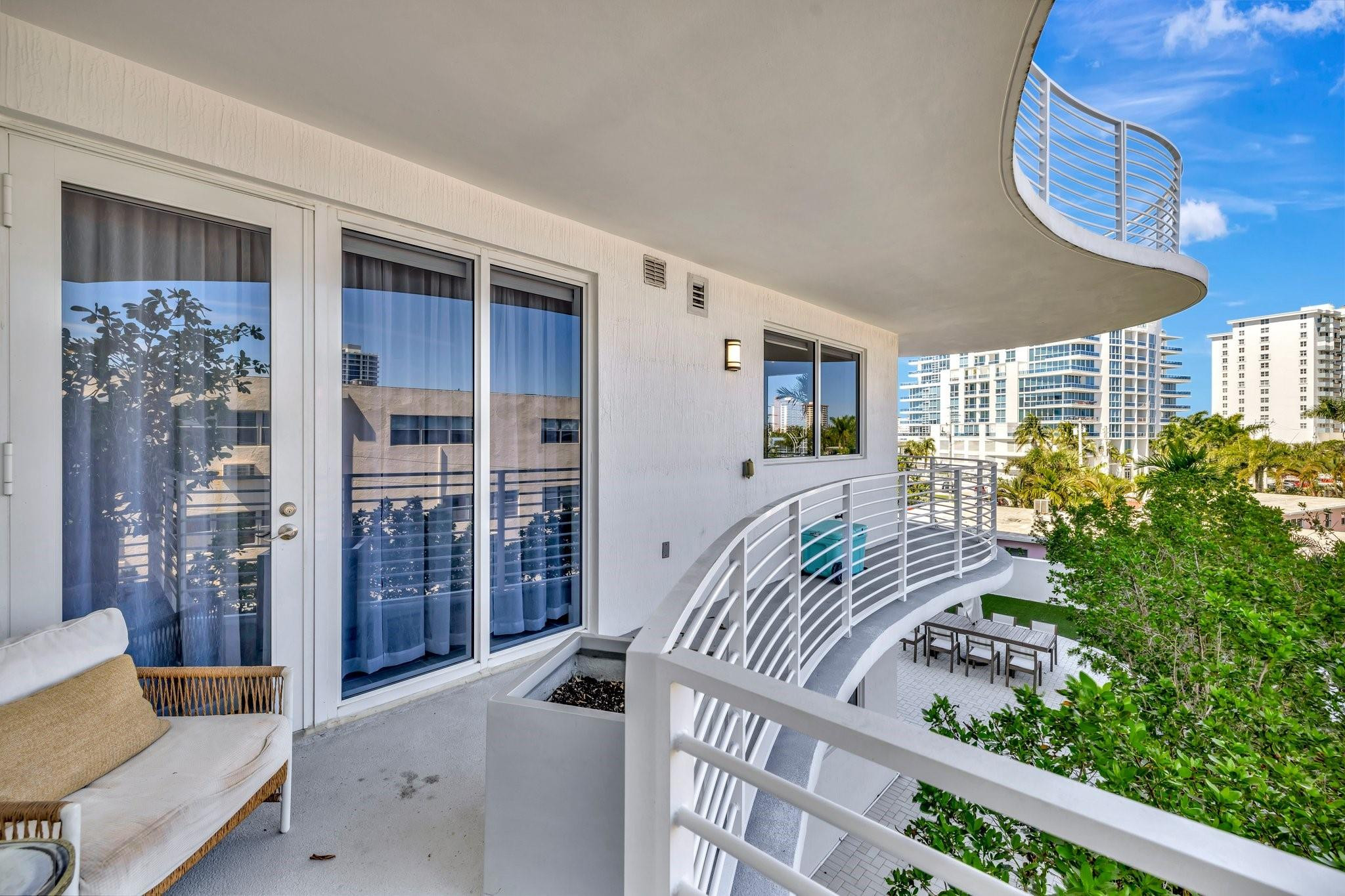 612 Bayshore #301 Fort Lauderdale, FL 33304