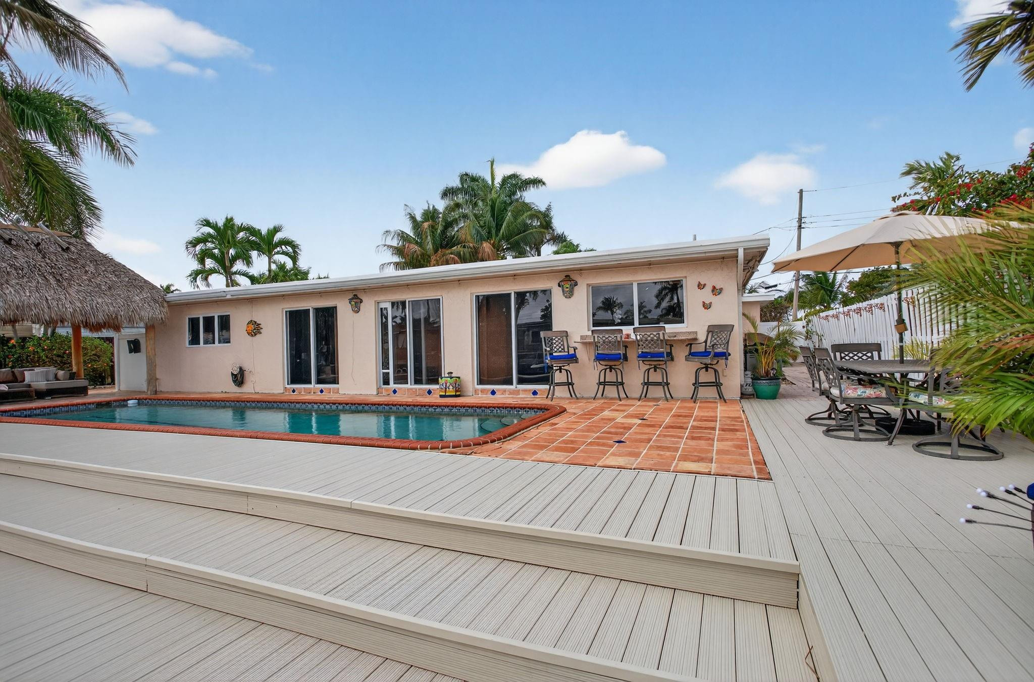 900 SE 3rd Pompano Beach, FL 33060