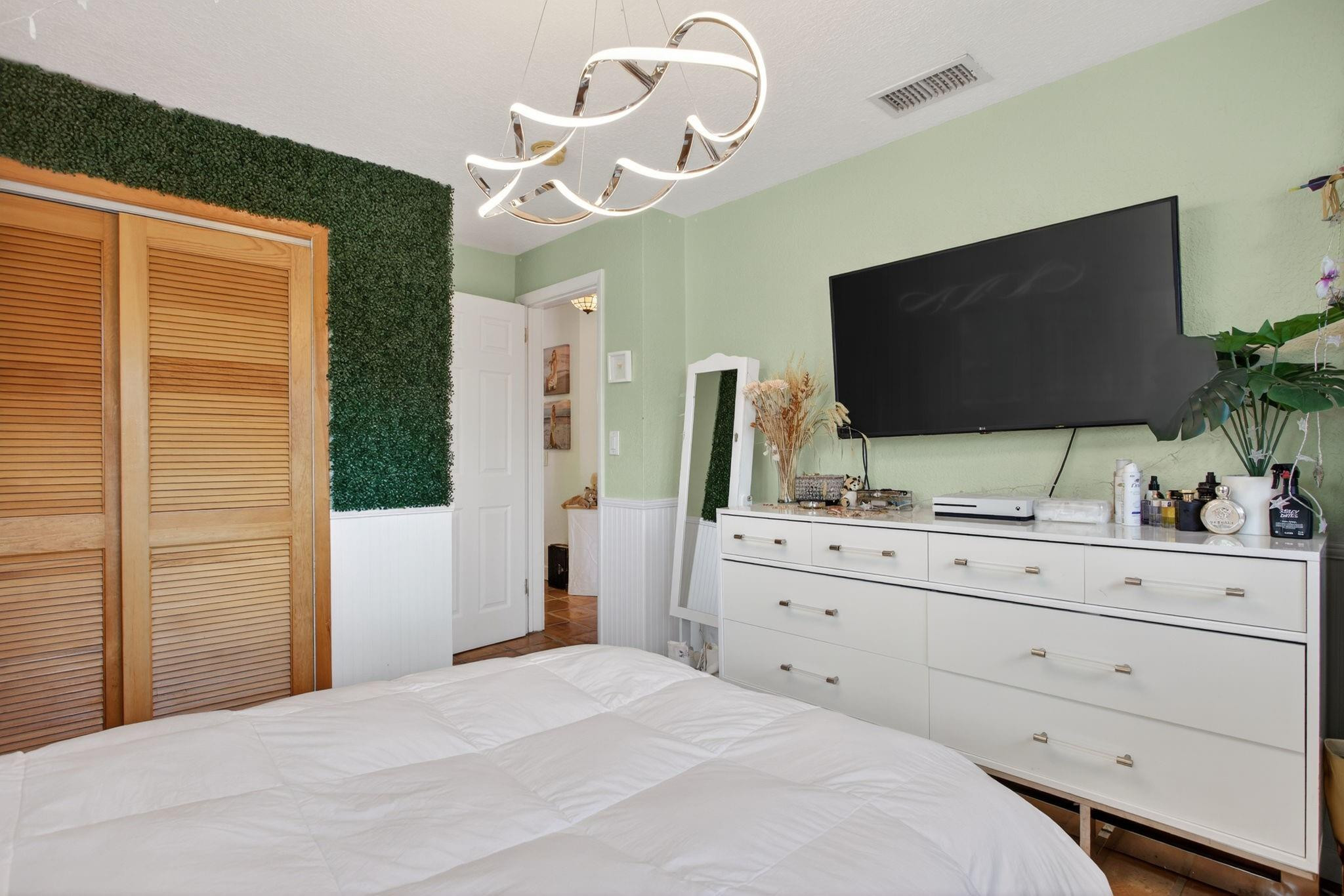 900 SE 3rd Pompano Beach, FL 33060