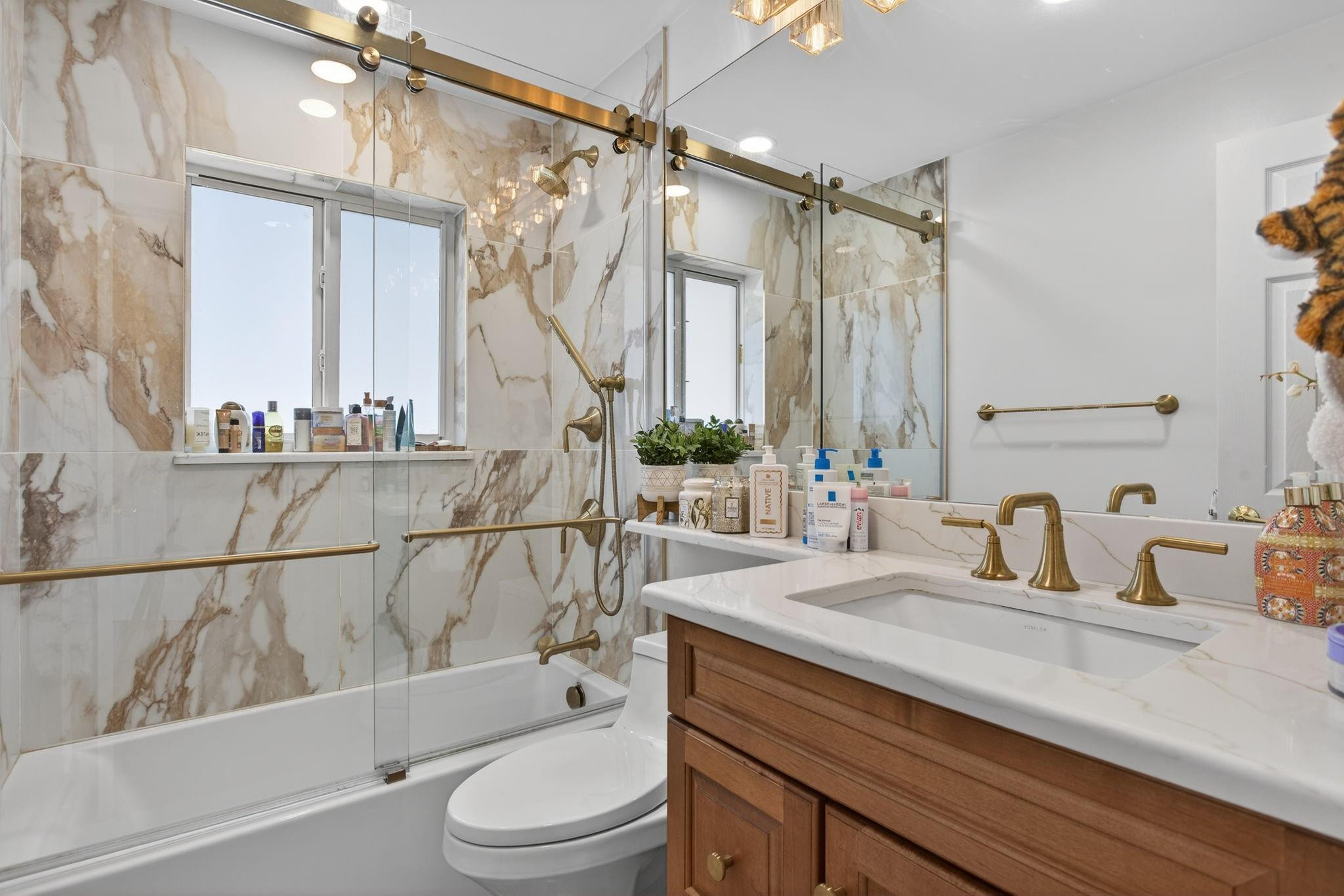 900 SE 3rd Pompano Beach, FL 33060