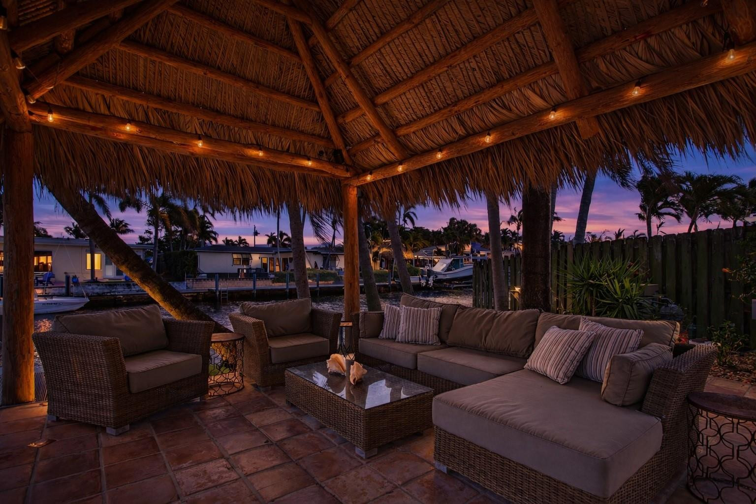 900 SE 3rd Pompano Beach, FL 33060