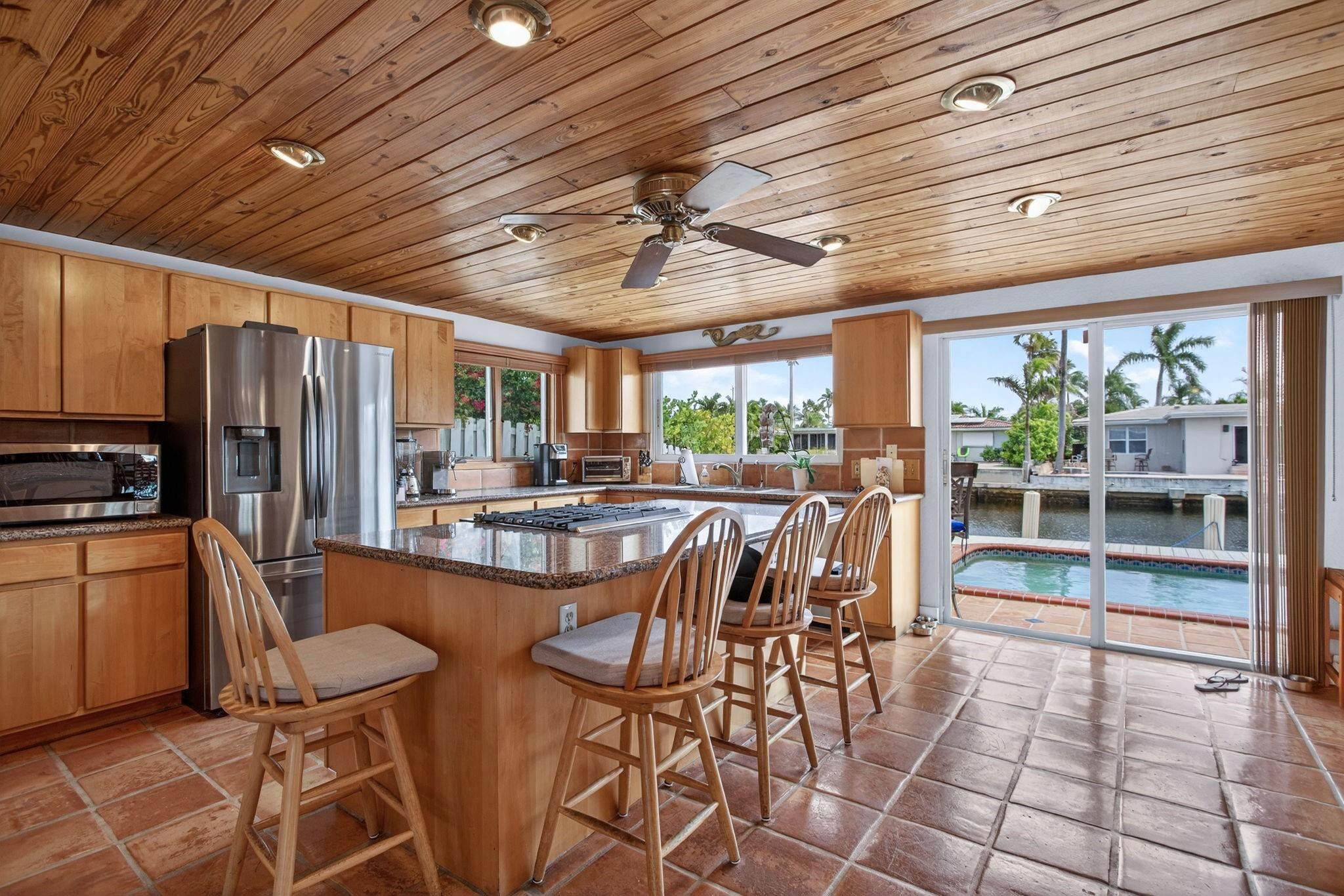 900 SE 3rd Pompano Beach, FL 33060