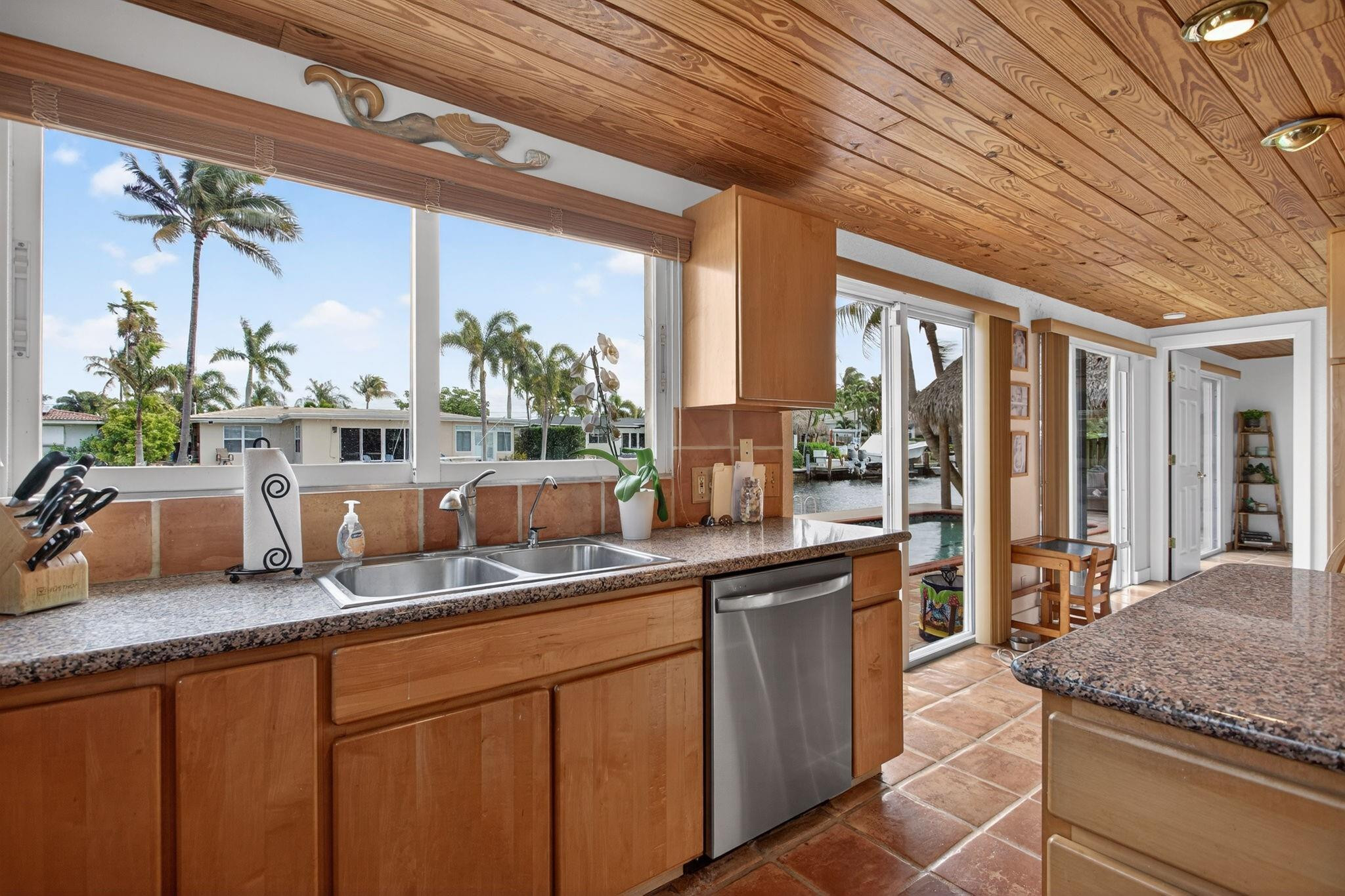 900 SE 3rd Pompano Beach, FL 33060