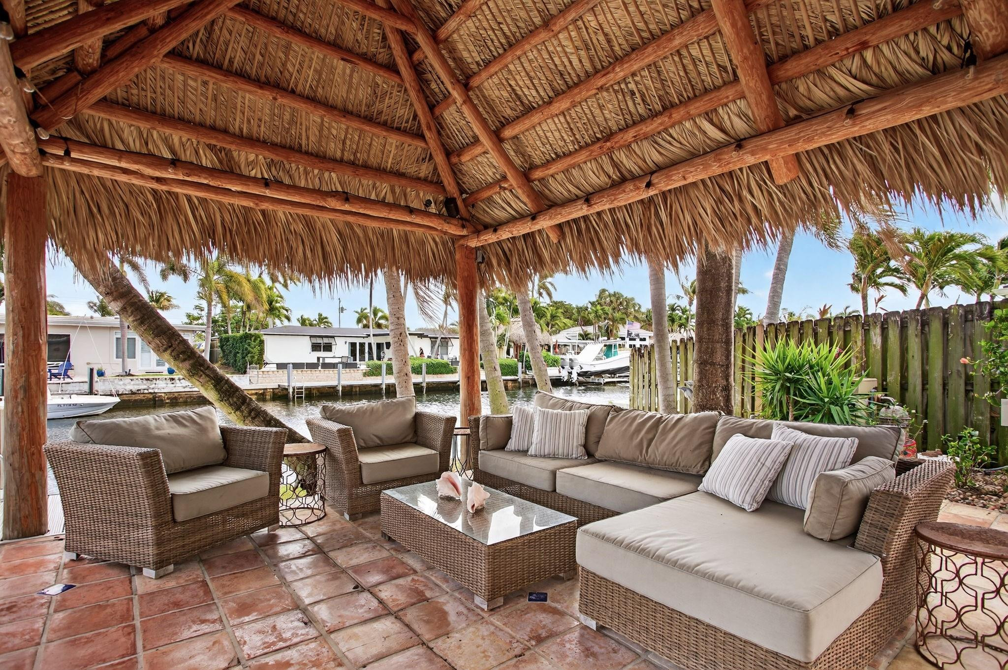 900 SE 3rd Pompano Beach, FL 33060