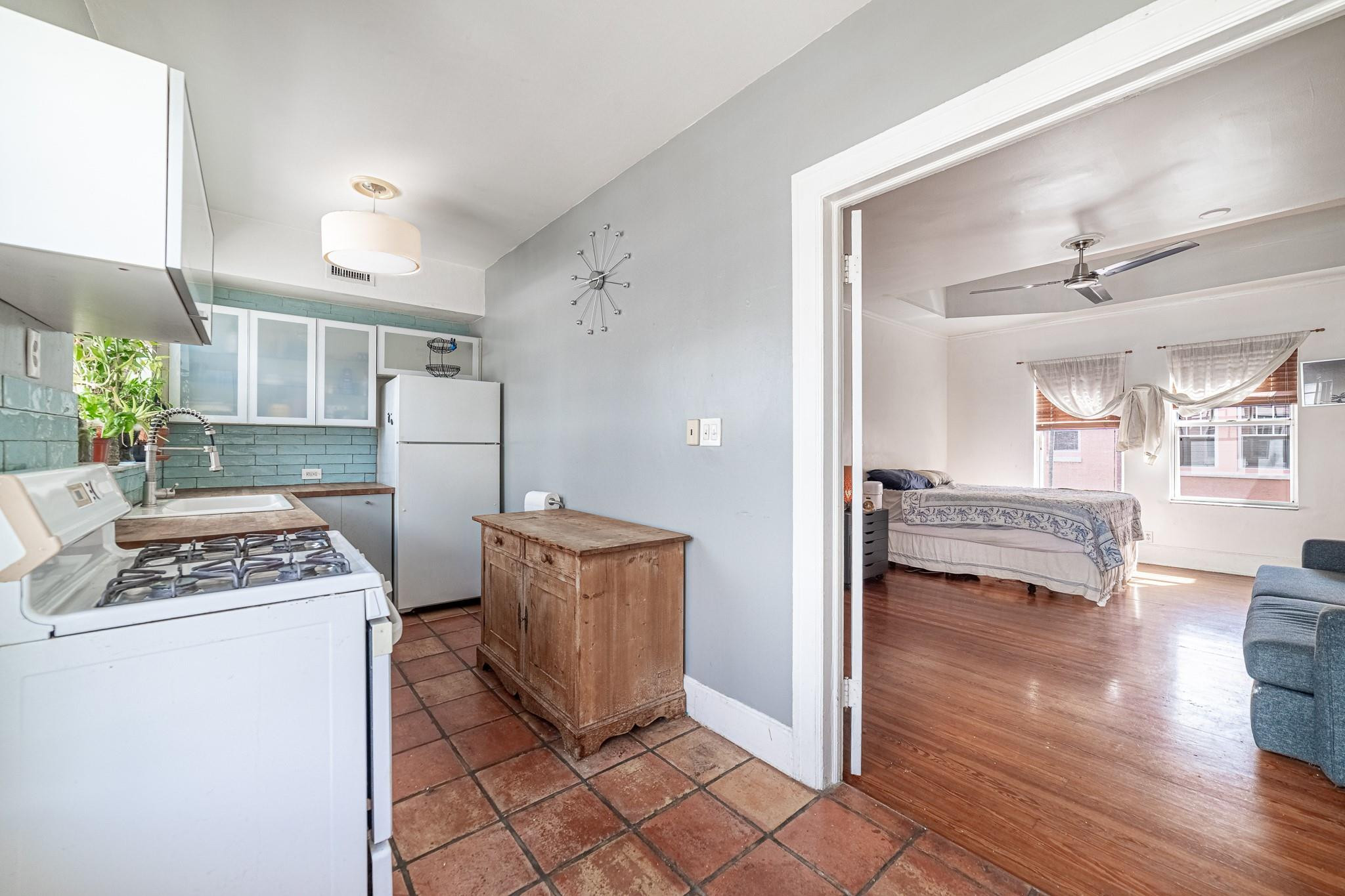 758 Meridian #8 Miami Beach, FL 33139