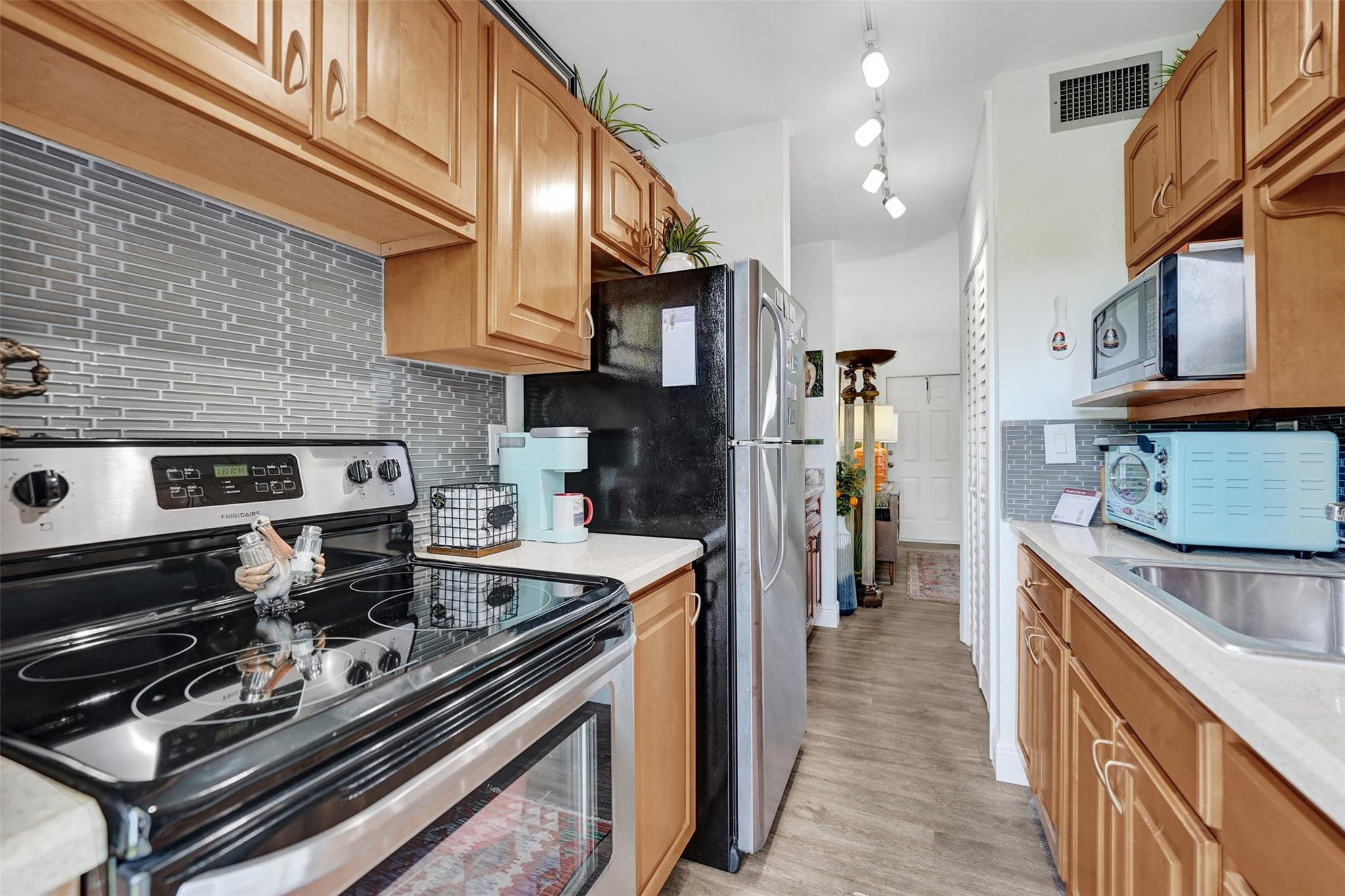 1055 SE 15th #14C Fort Lauderdale, FL 33316