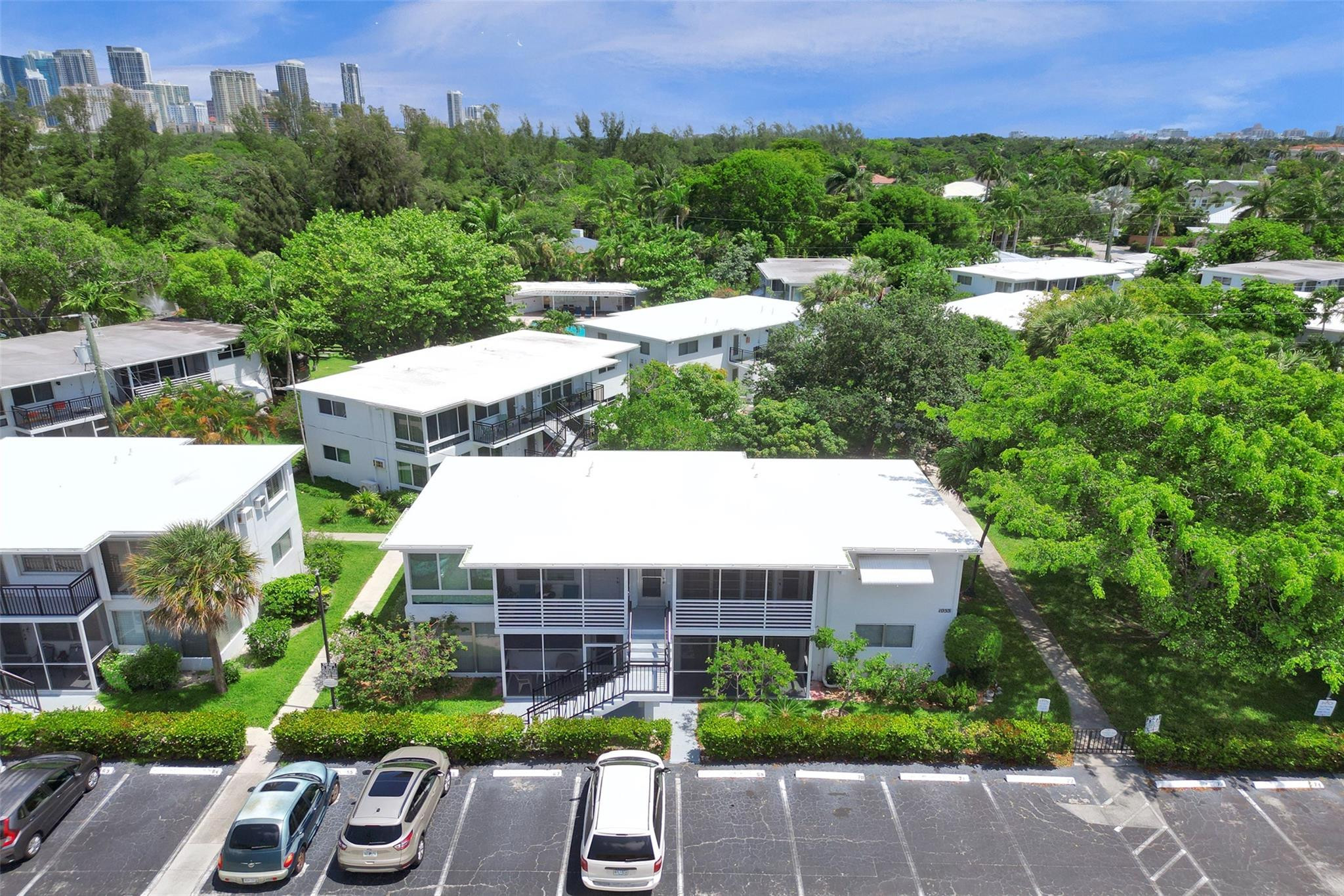 1055 SE 15th #14C Fort Lauderdale, FL 33316