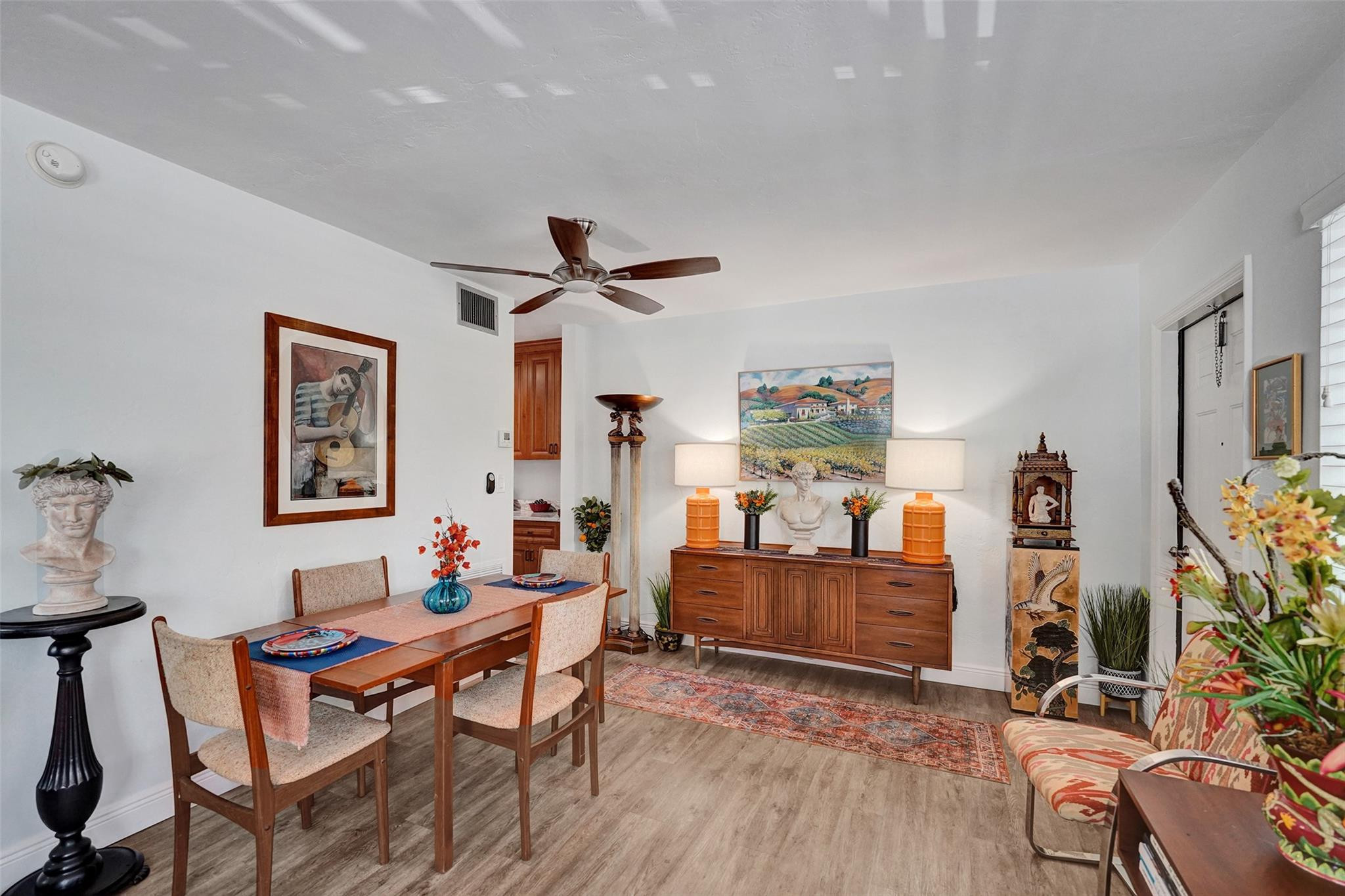 1055 SE 15th #14C Fort Lauderdale, FL 33316