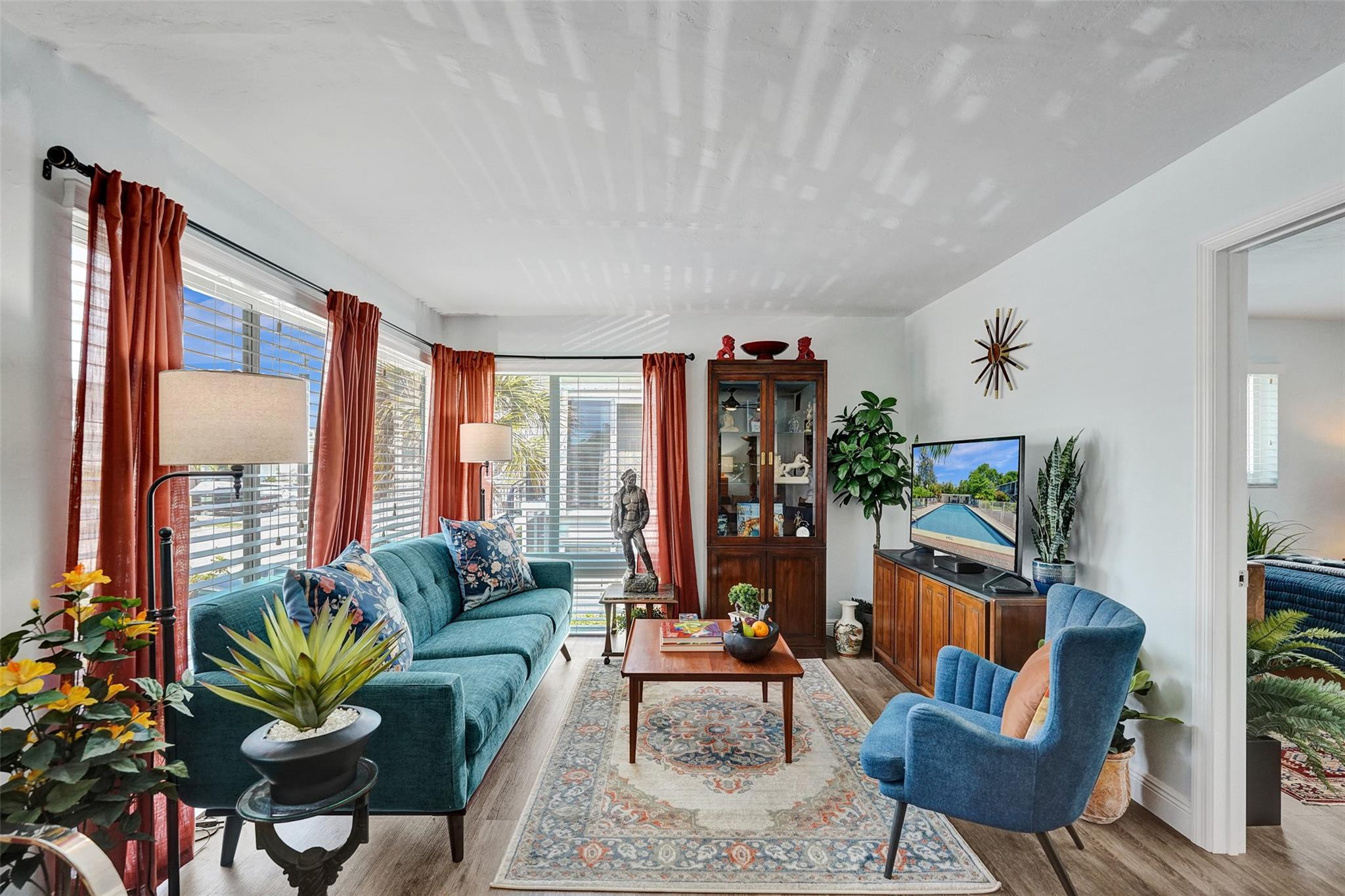 1055 SE 15th #14C Fort Lauderdale, FL 33316