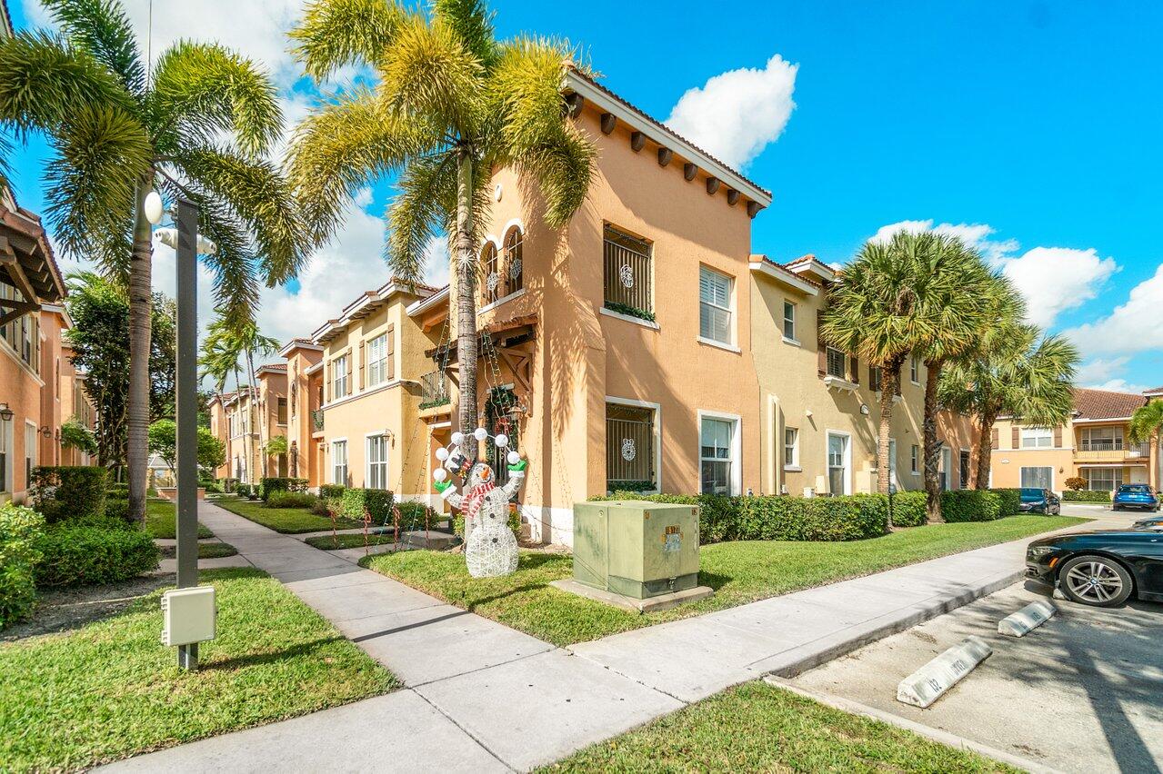 3557 Forest Hill Boulevard #55