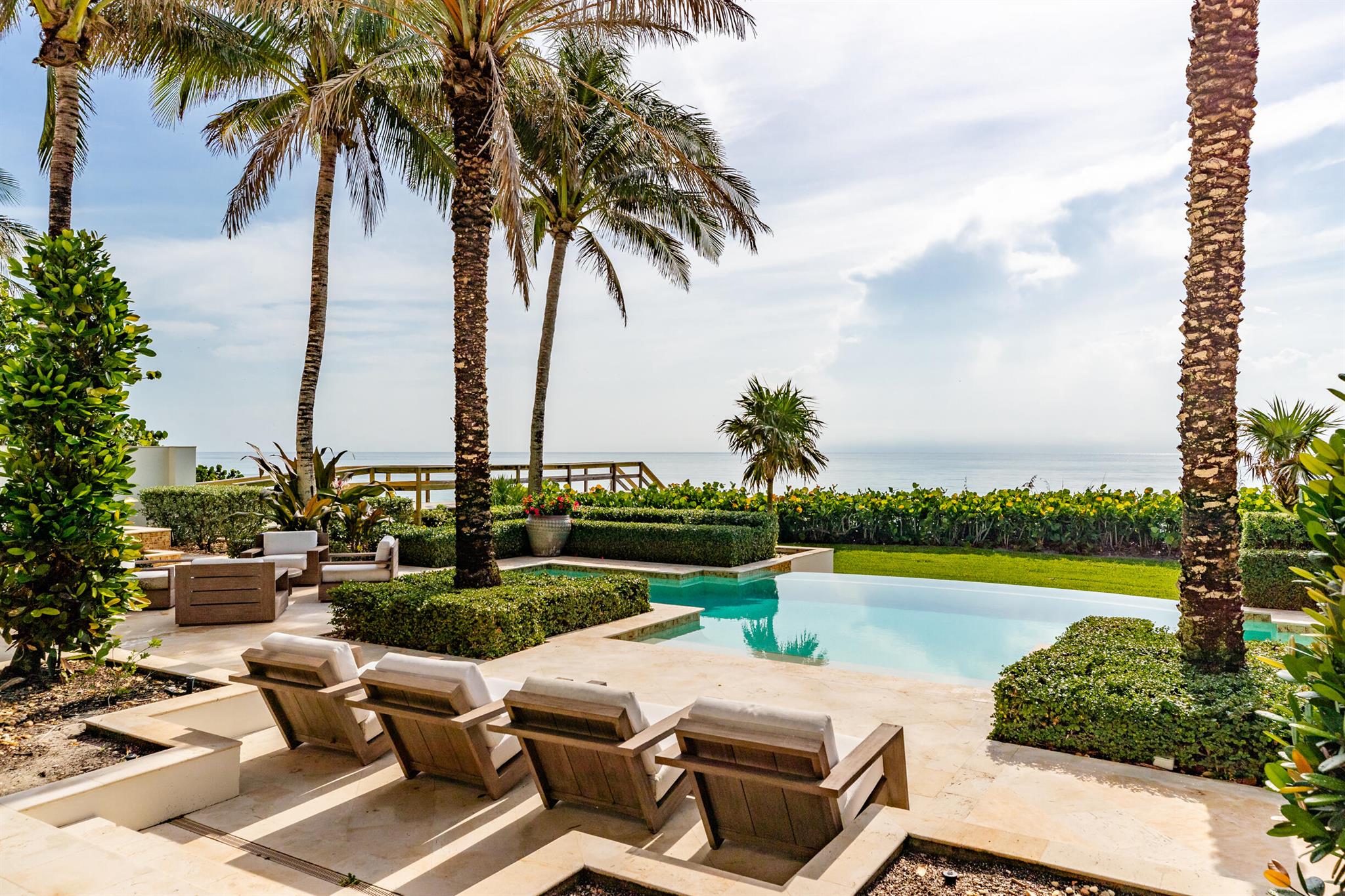 10 Ocean Ln Vero Beach, FL 32963