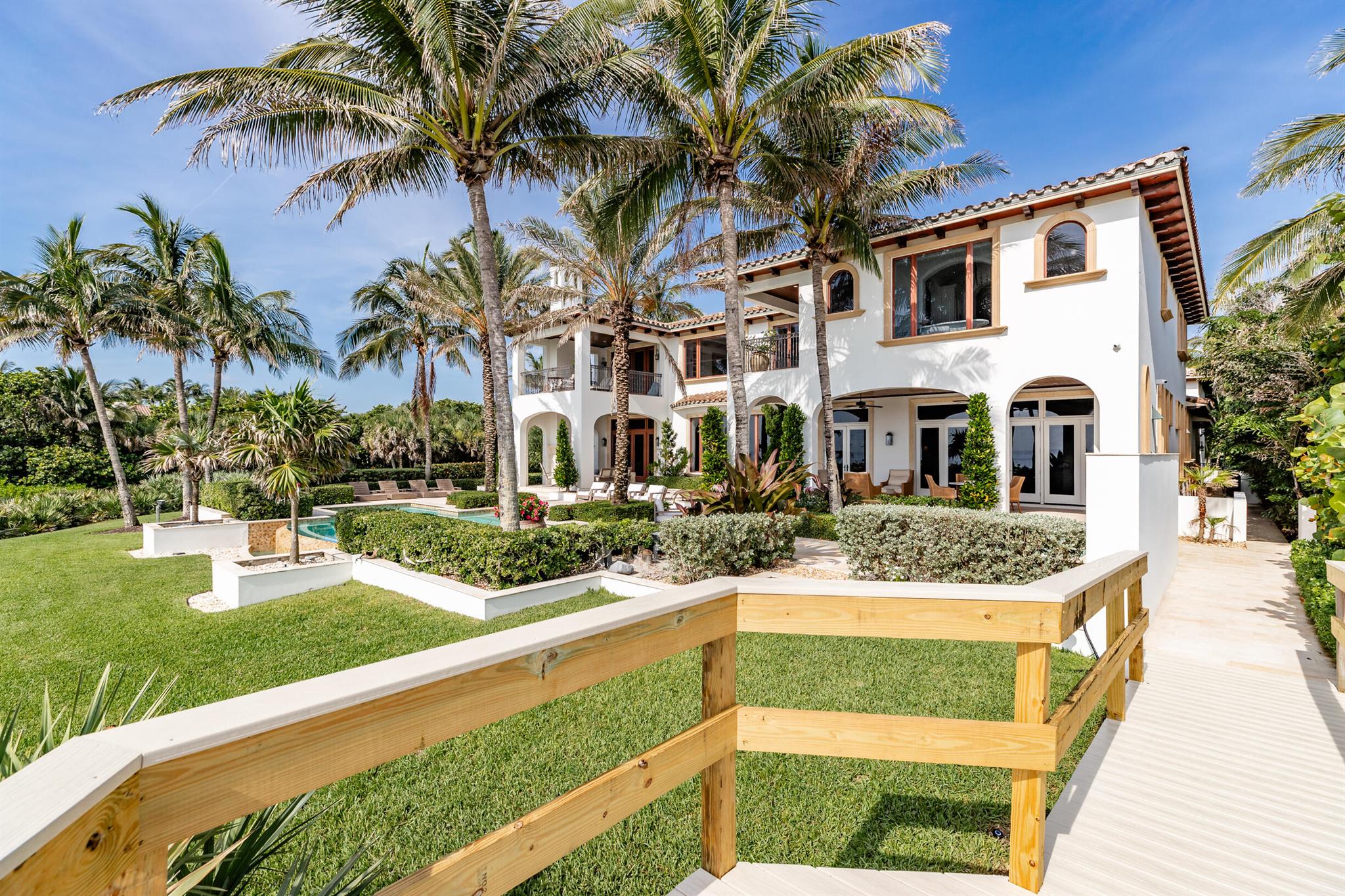 10 Ocean Ln Vero Beach, FL 32963