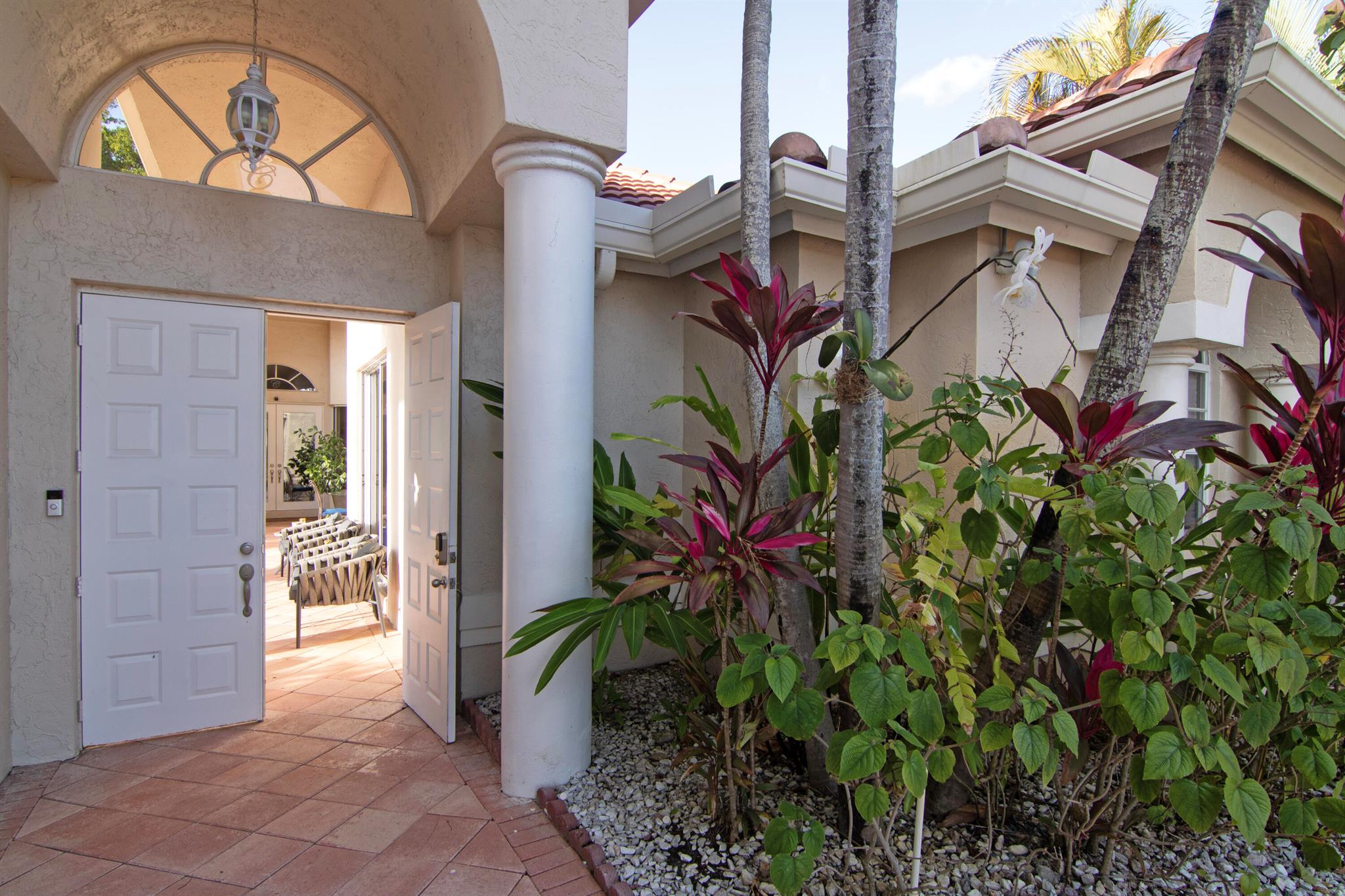 10726 Greenbriar Villa Dr