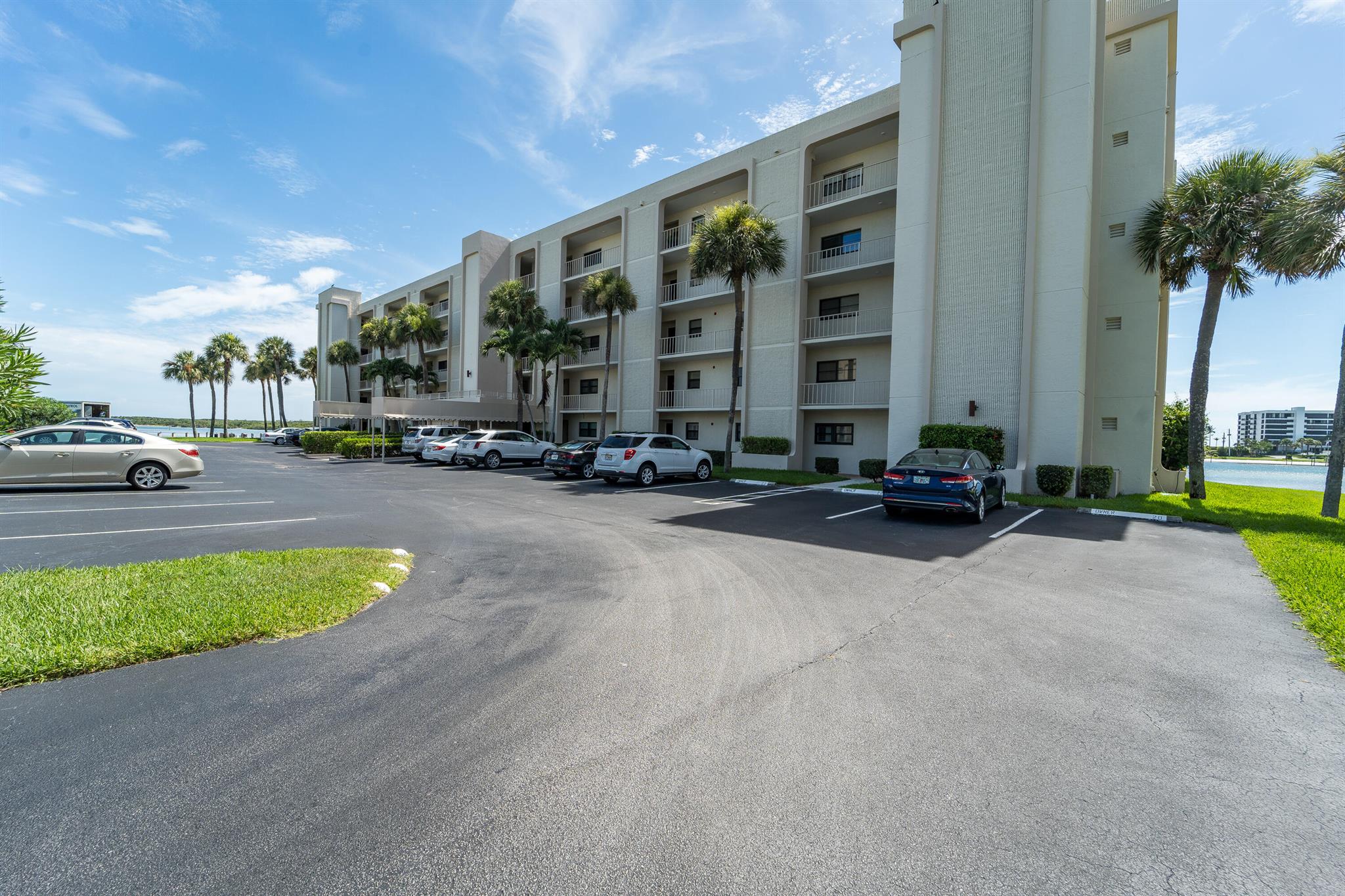 100 Intracoastal Pl #205 Jupiter, FL 33469