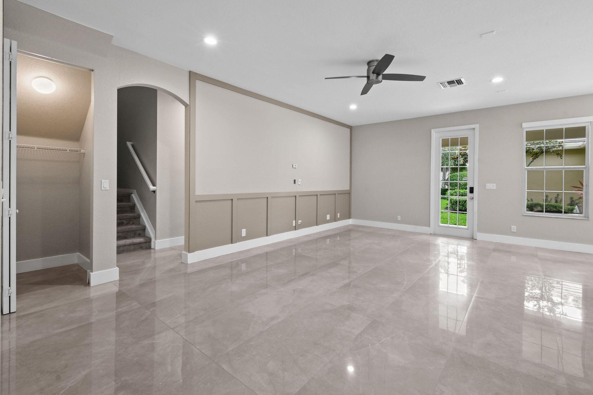 111 Tullamore Ave Jupiter, FL 33458