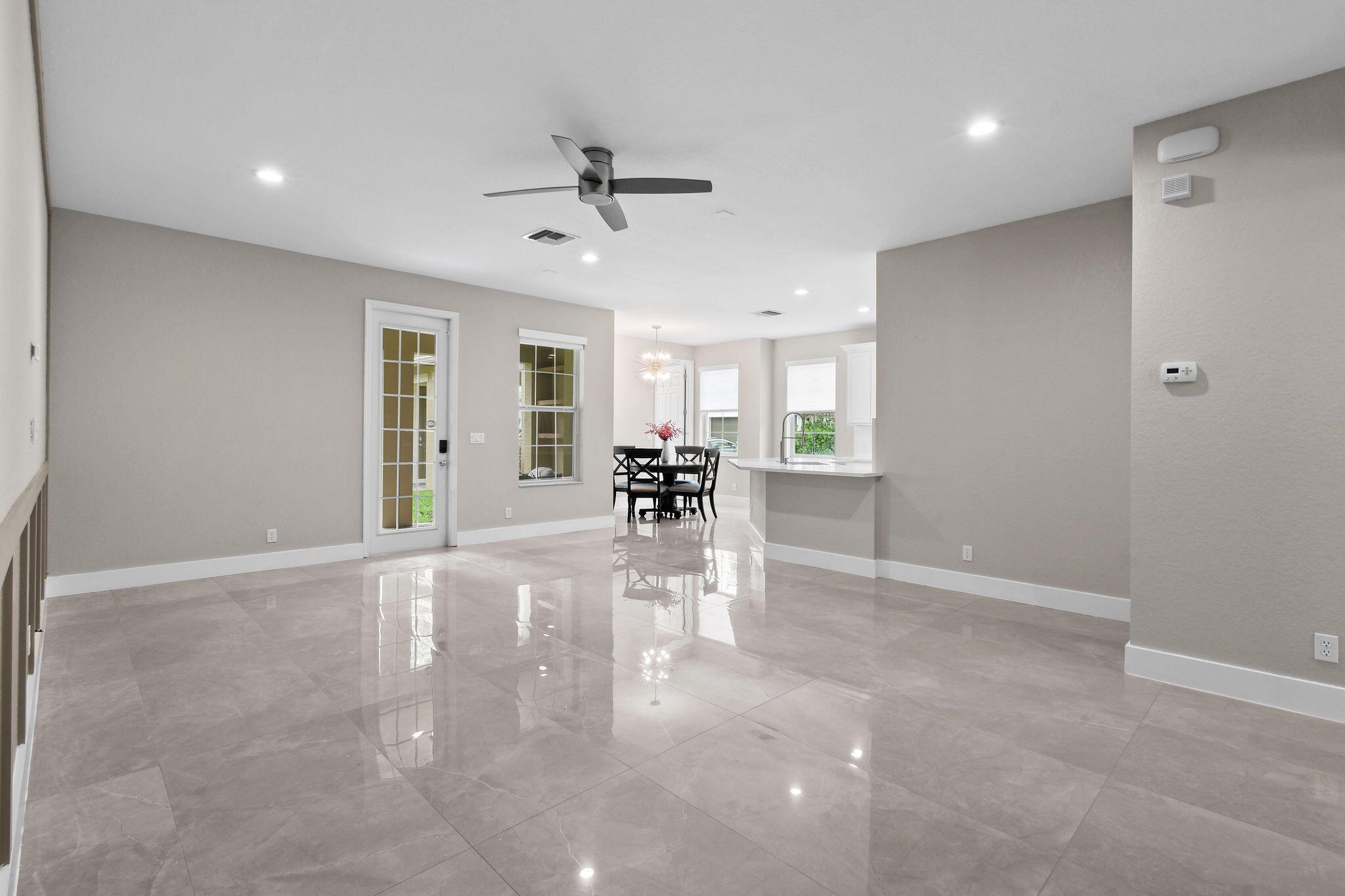 111 Tullamore Ave Jupiter, FL 33458