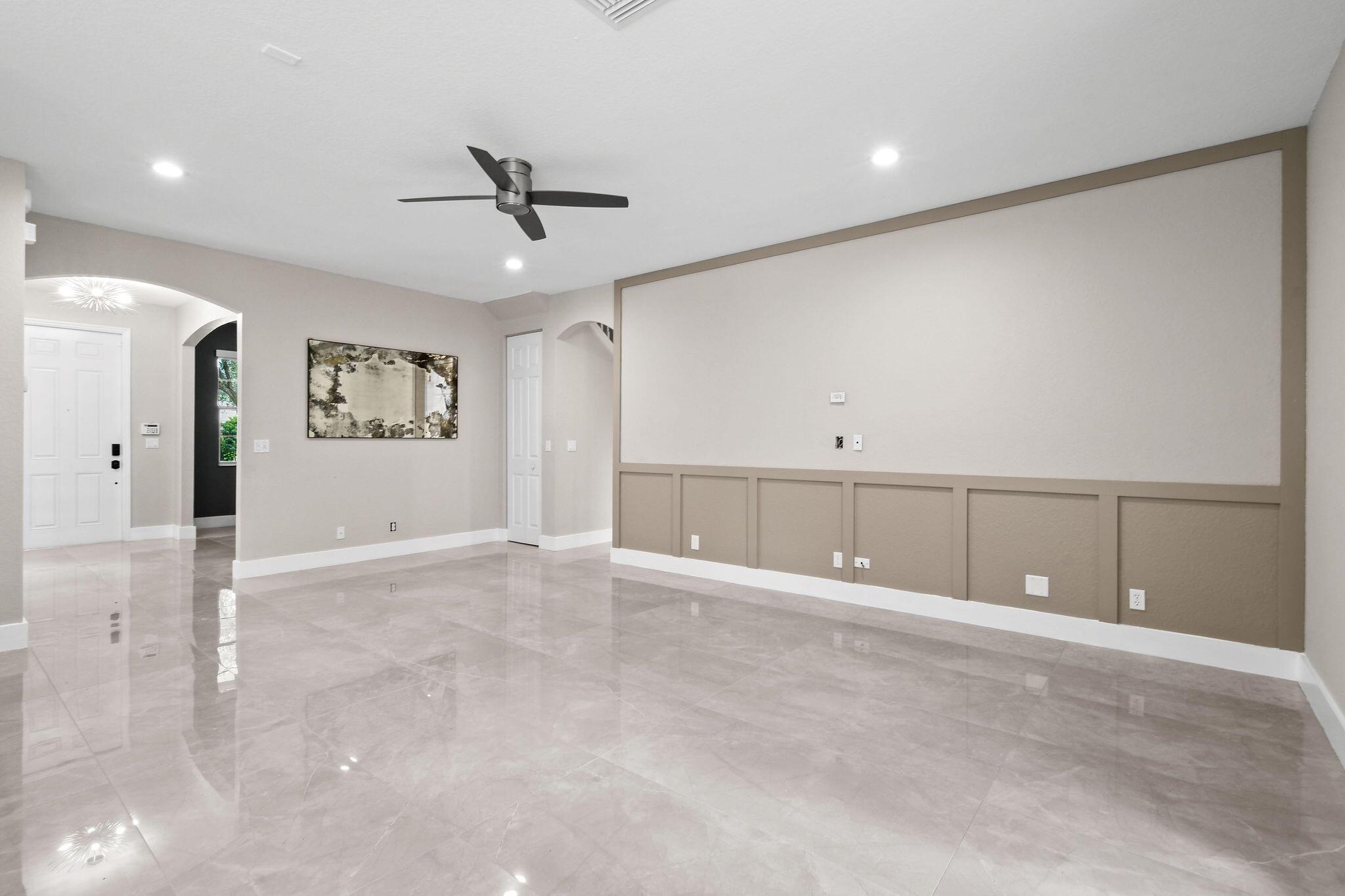 111 Tullamore Ave Jupiter, FL 33458