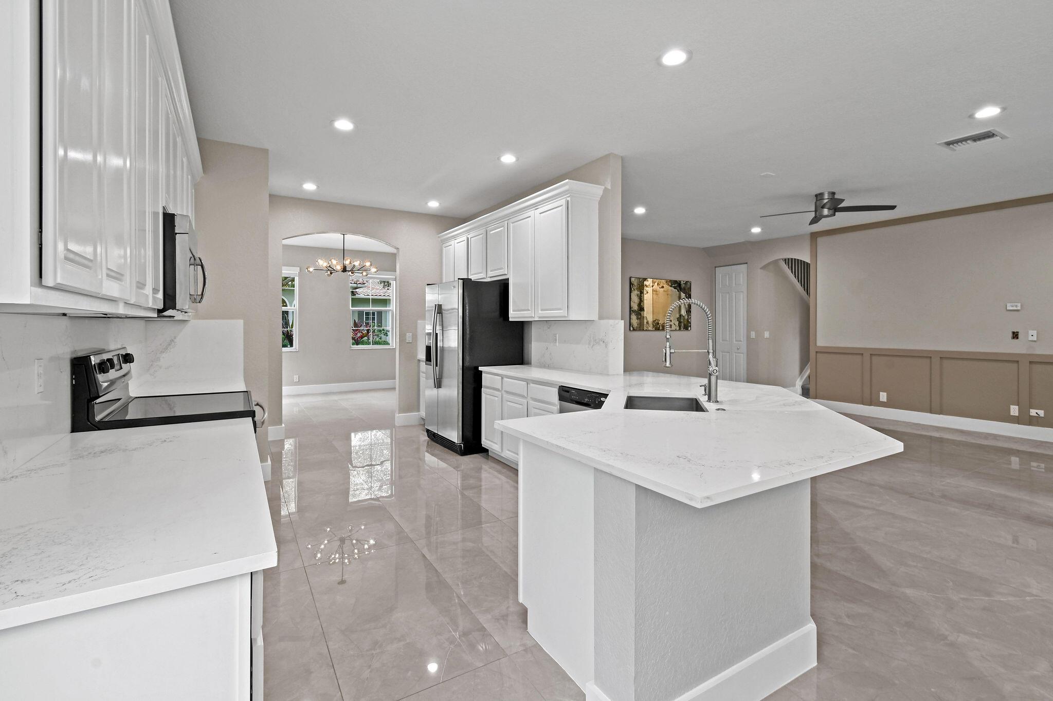 111 Tullamore Ave Jupiter, FL 33458