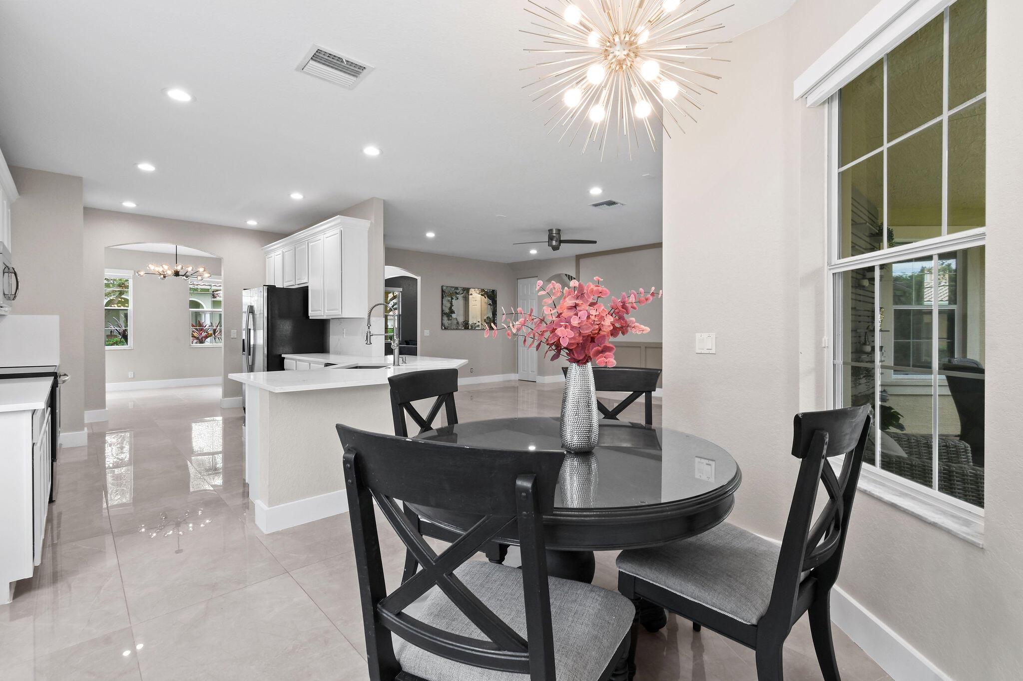 111 Tullamore Ave Jupiter, FL 33458