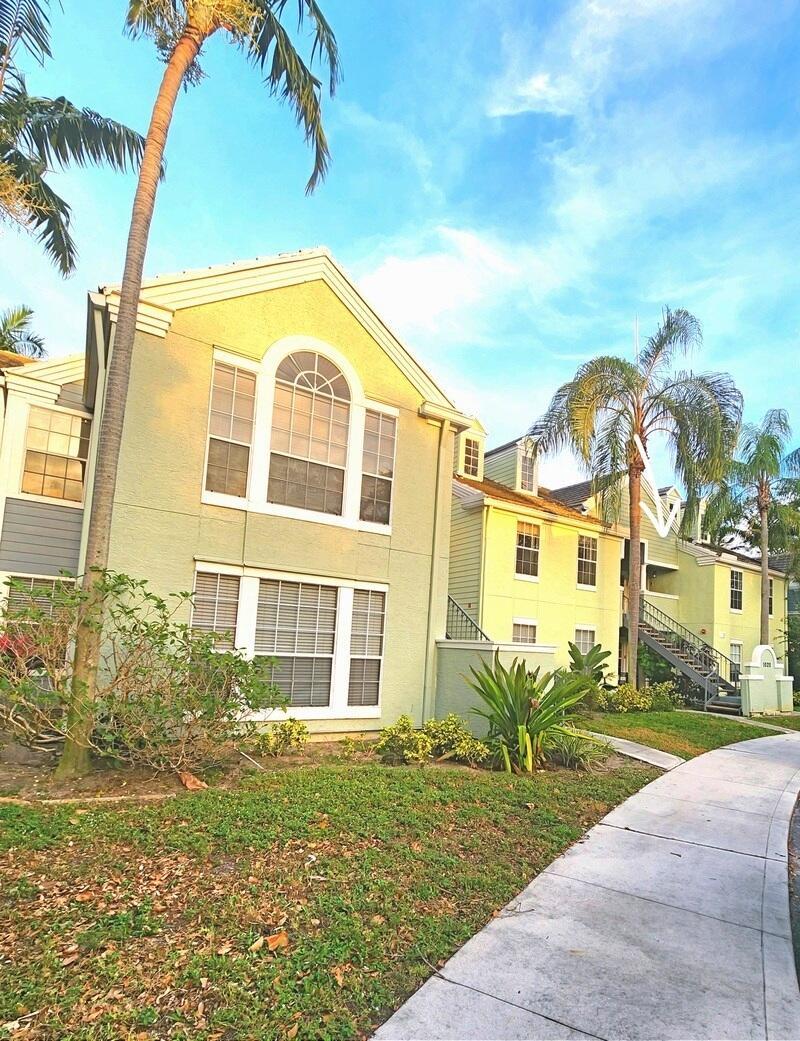 1020 Crystal F Way #F,Delray Beach, FL 33444