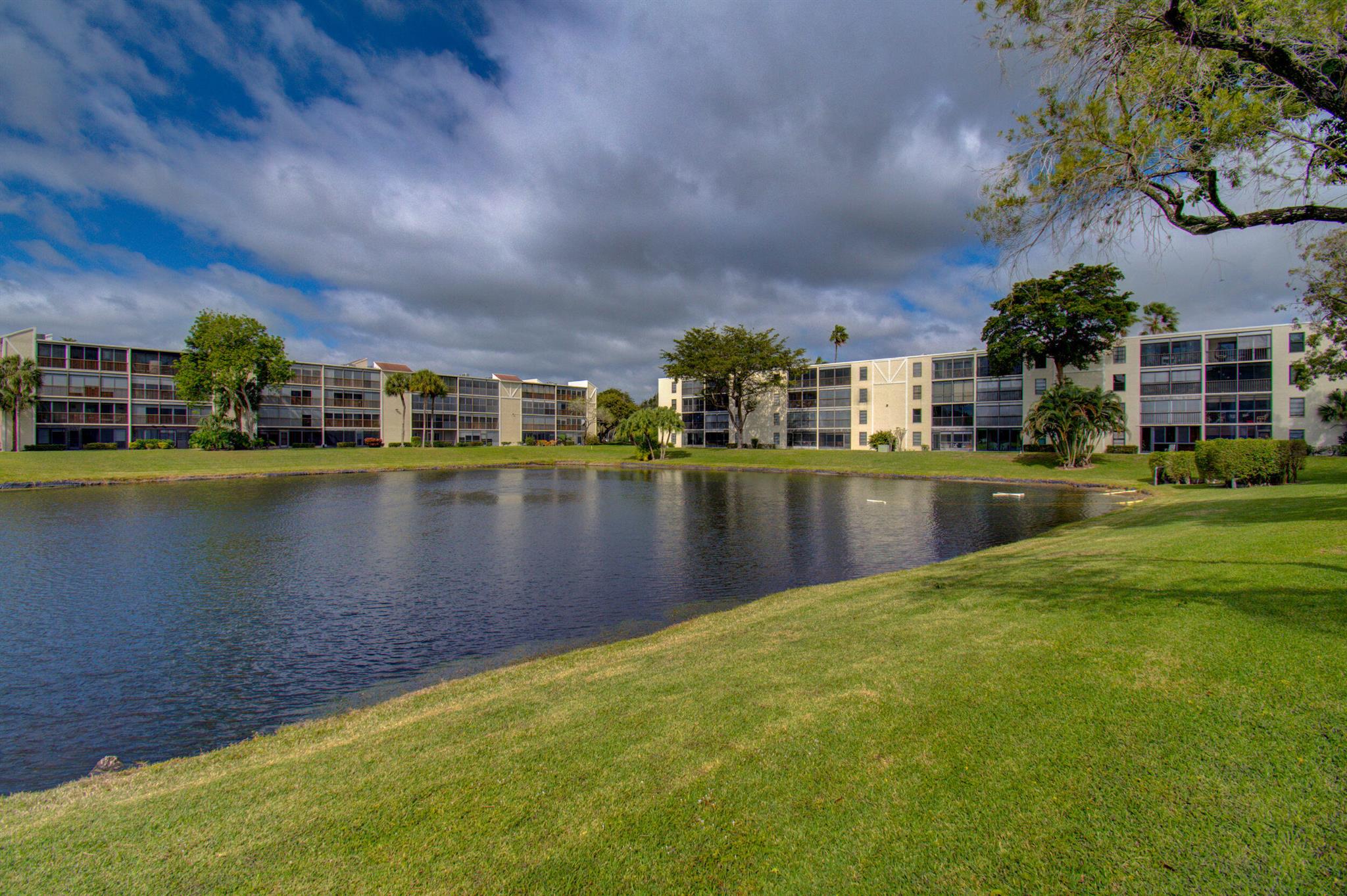 6585 Kensington Ln #307