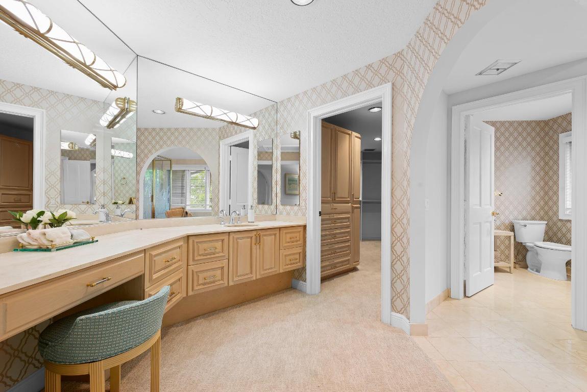 396 E Coconut Palm Boca Raton, FL 33432