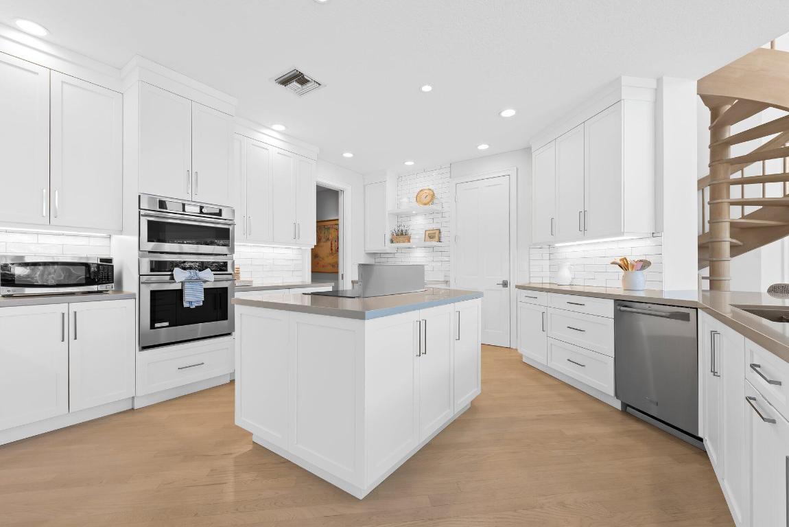 396 E Coconut Palm Boca Raton, FL 33432