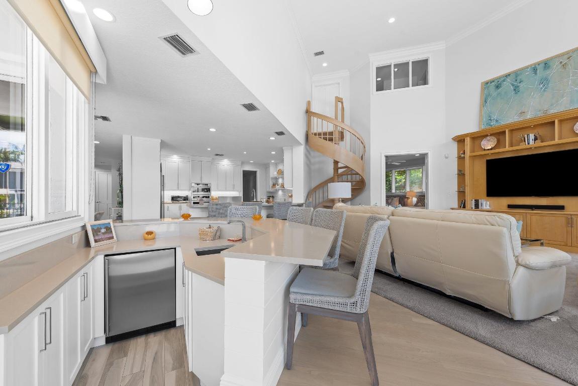 396 E Coconut Palm Boca Raton, FL 33432