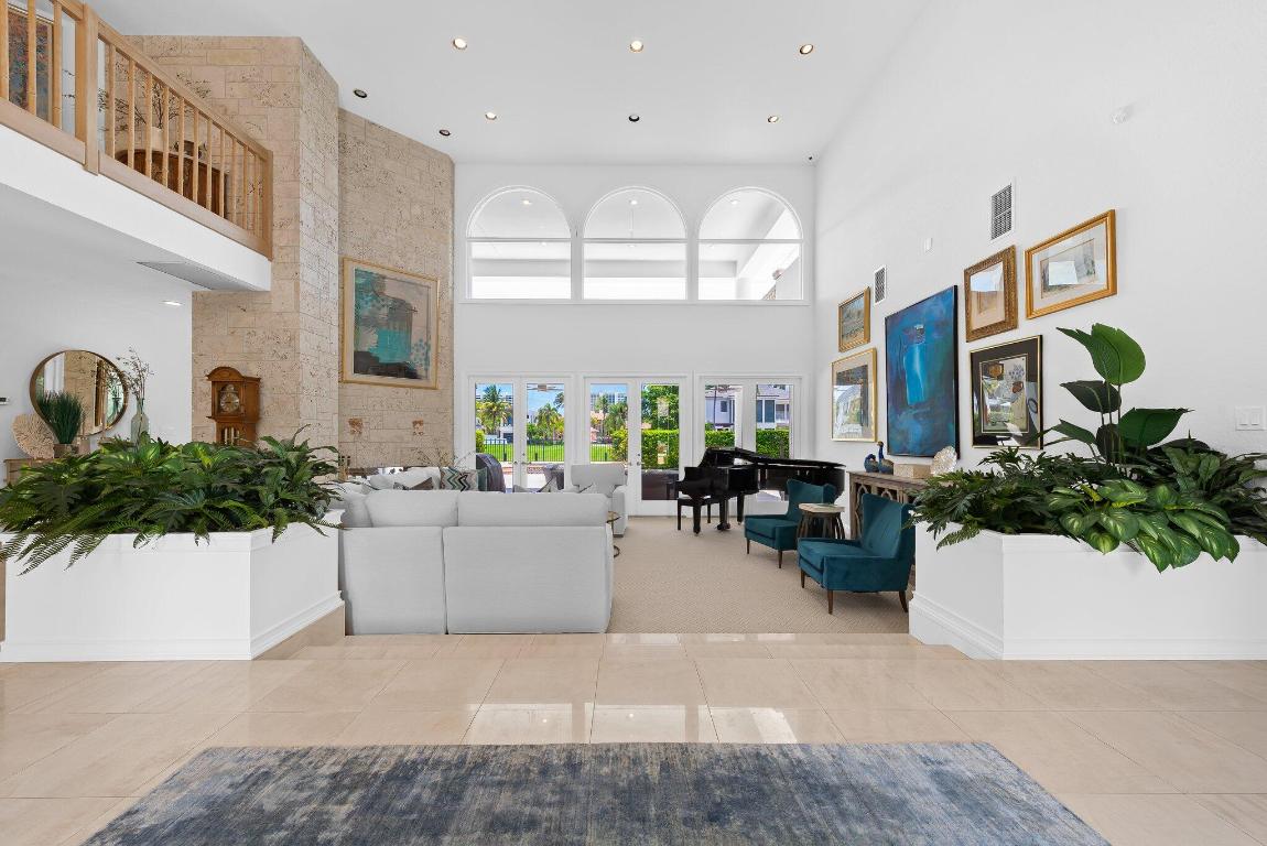 396 E Coconut Palm Boca Raton, FL 33432