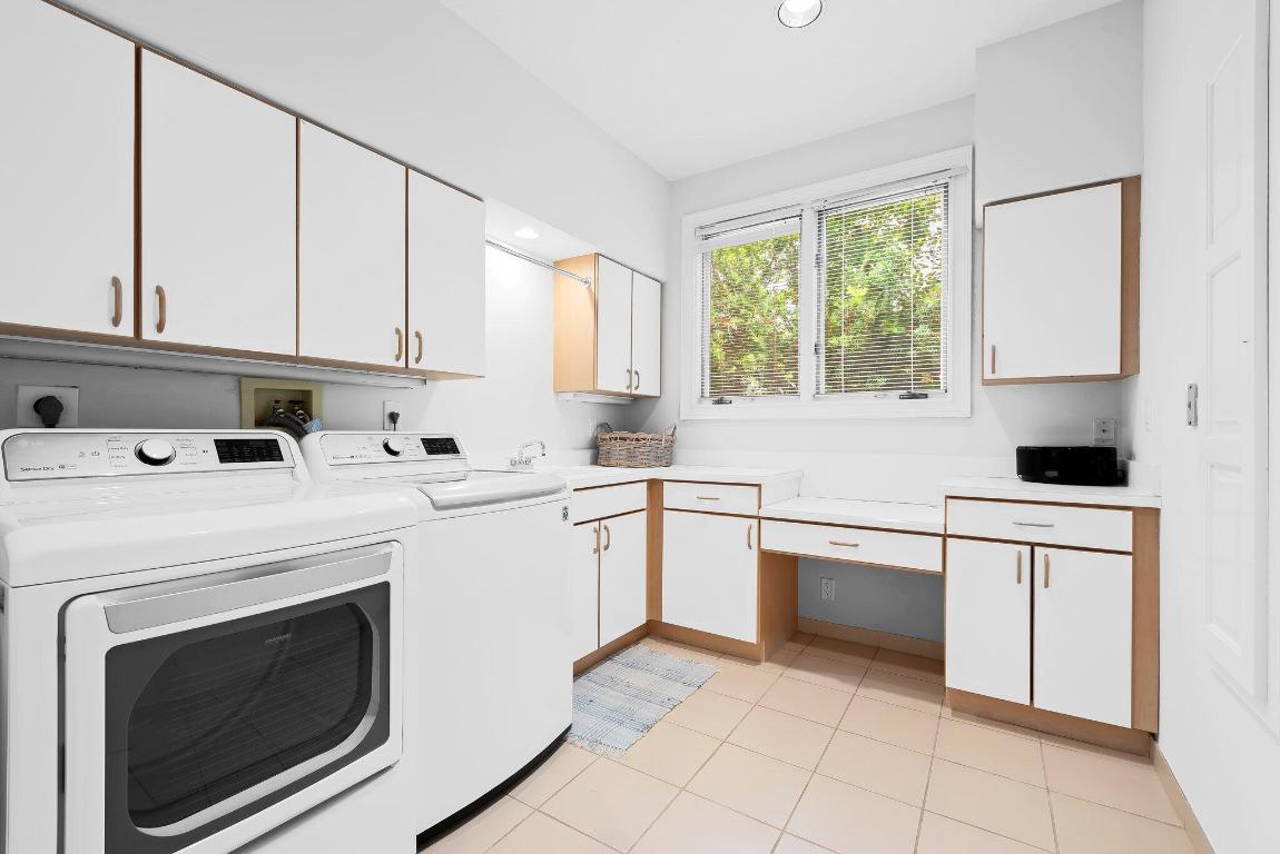 396 E Coconut Palm Boca Raton, FL 33432