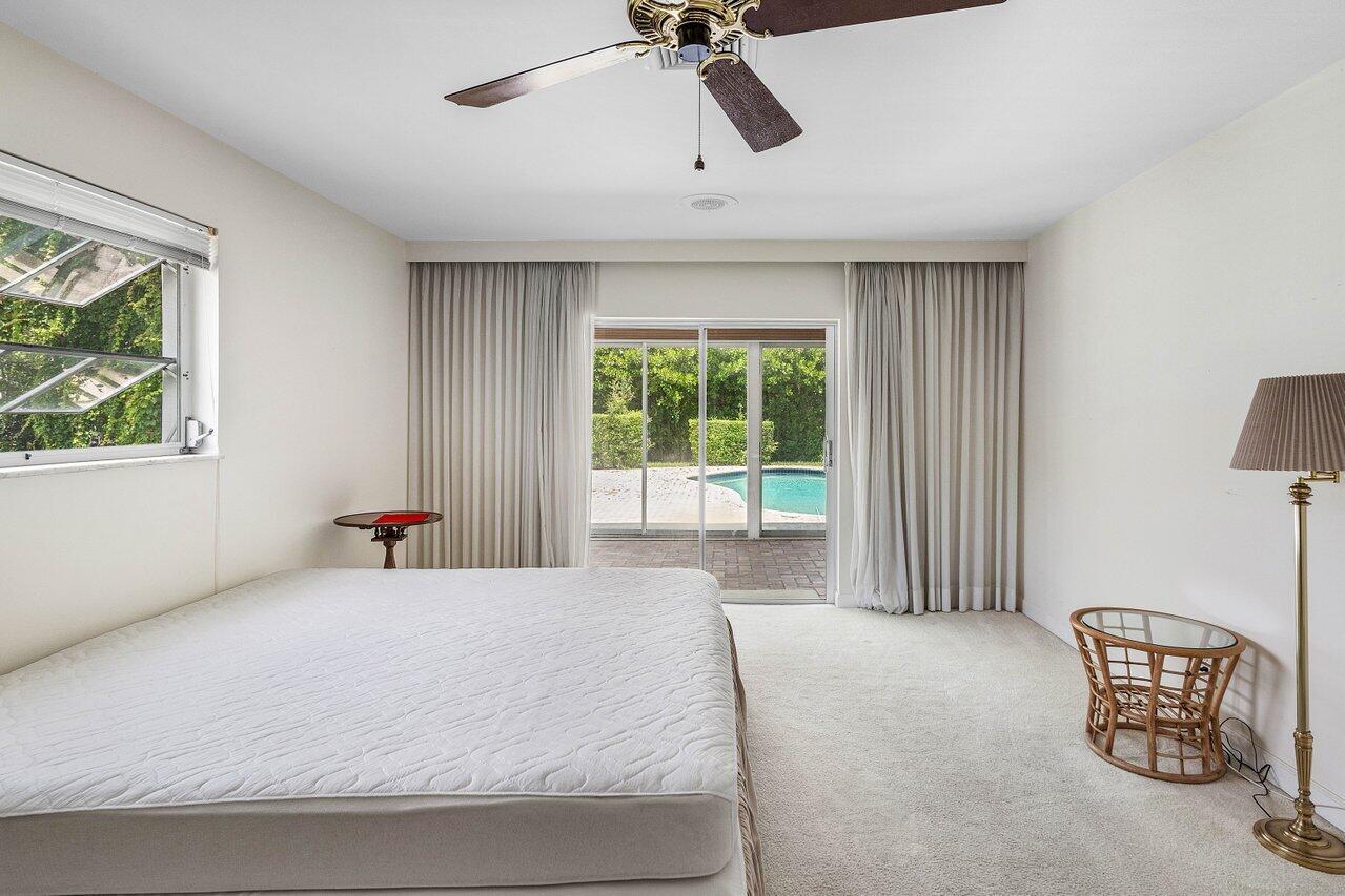 11991 Lake Shr Pl North Palm Beach, FL 33408