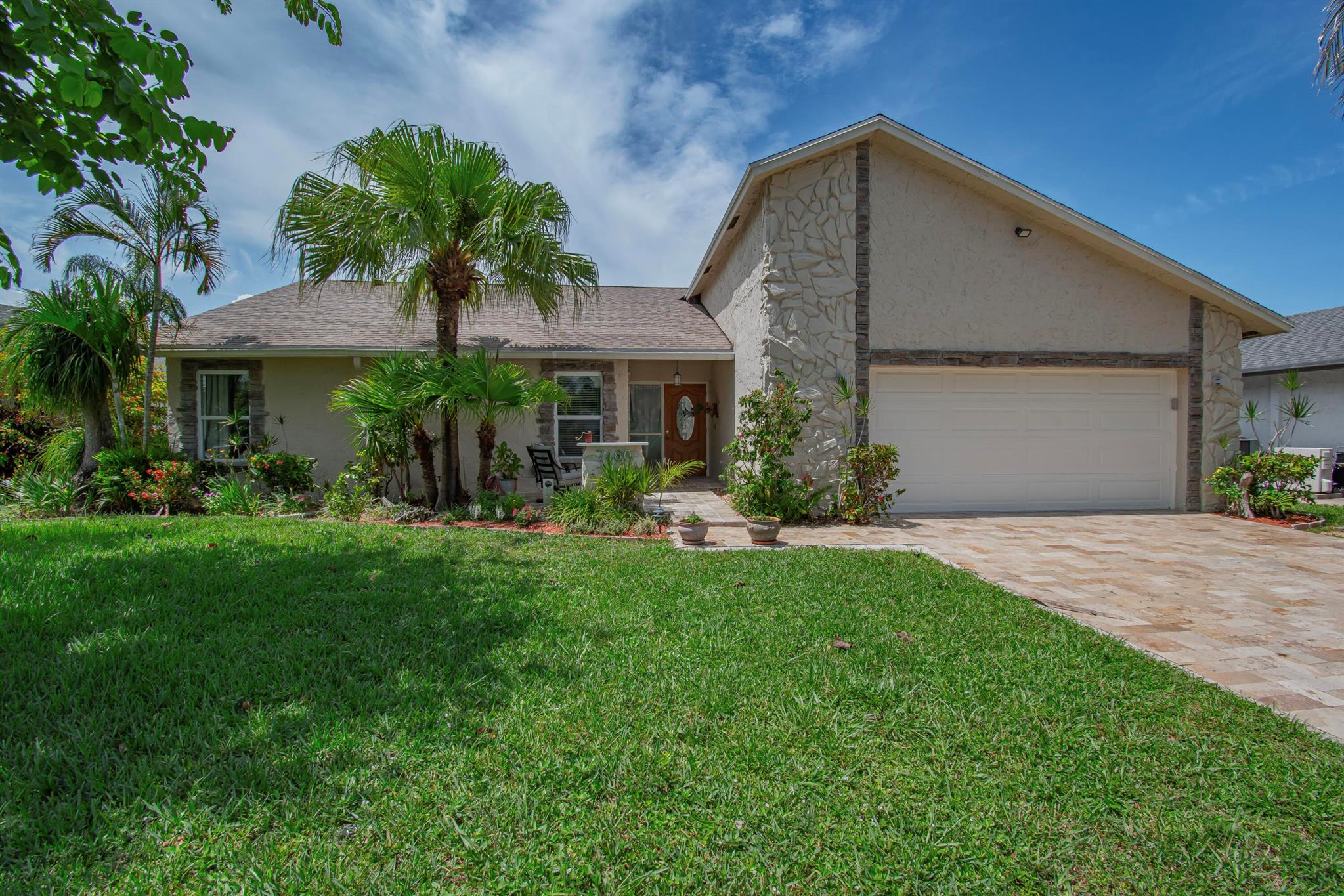 7460 San Sebastian Dr