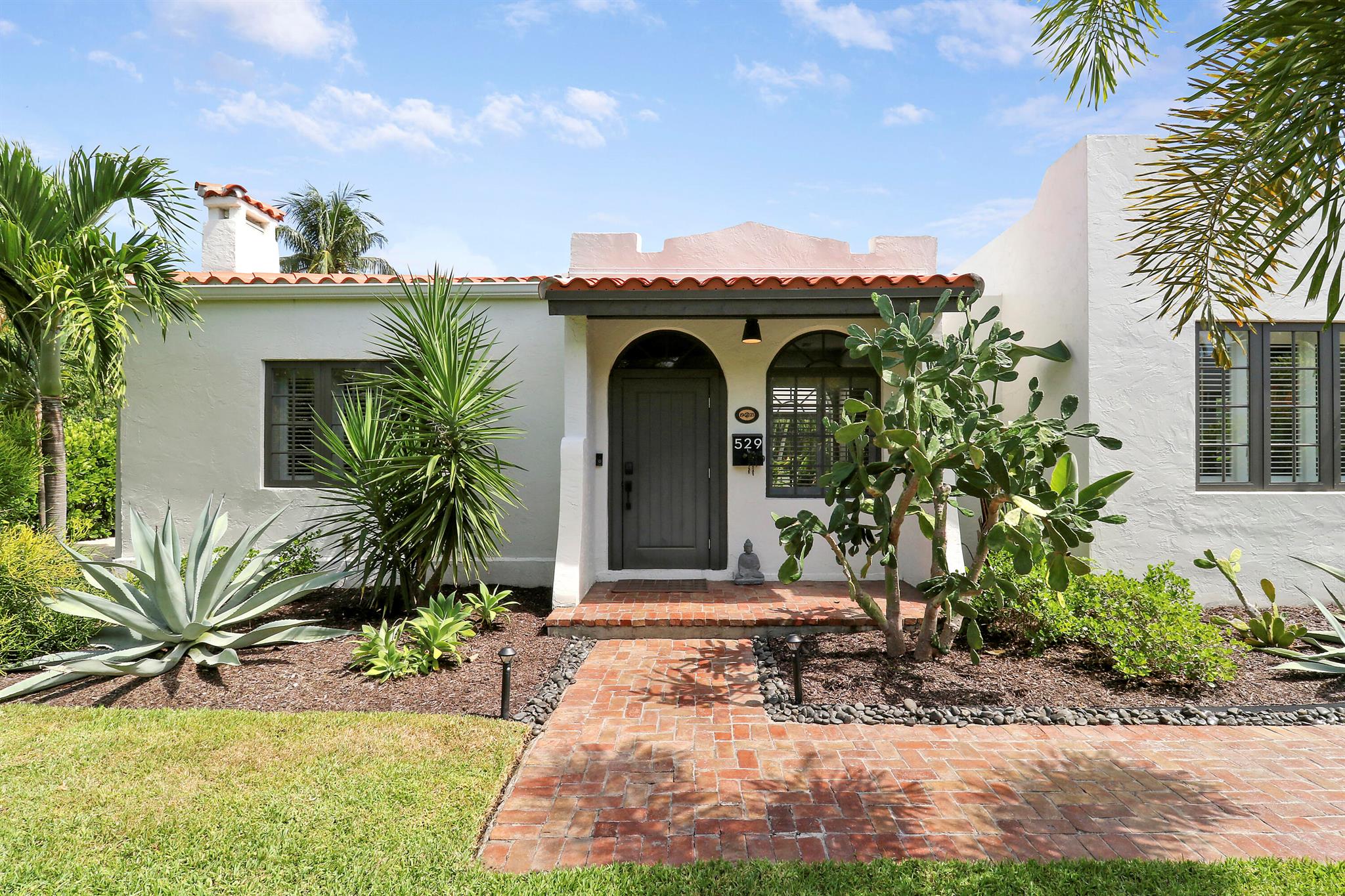 529 Biscayne Dr