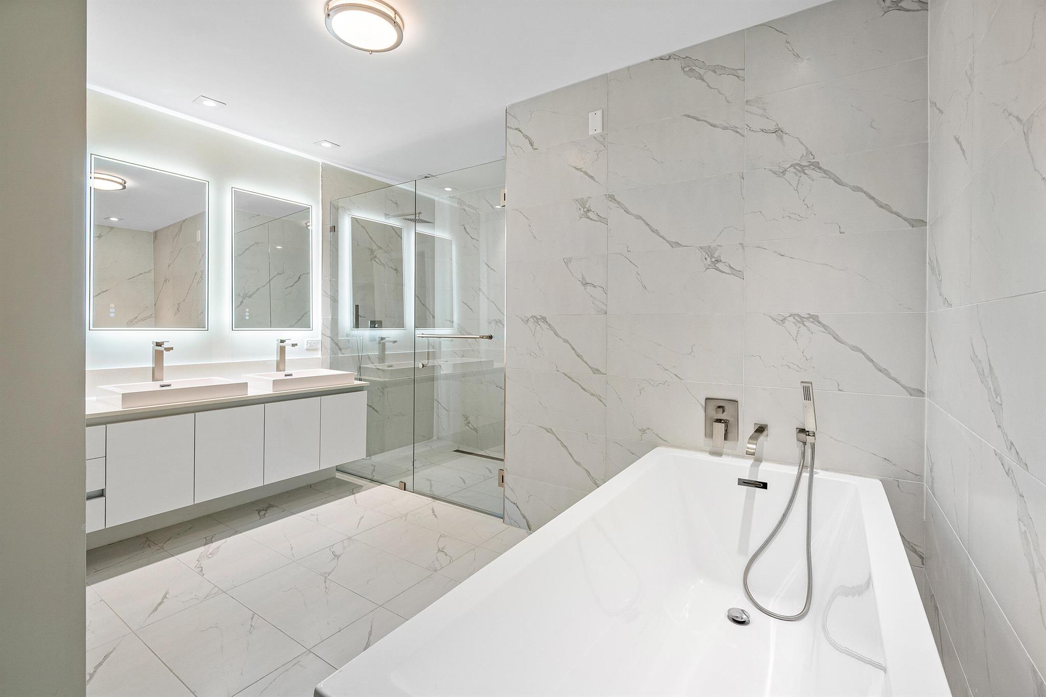 3100 N Ocean Dr #1804 P Riviera Beach, FL 33404