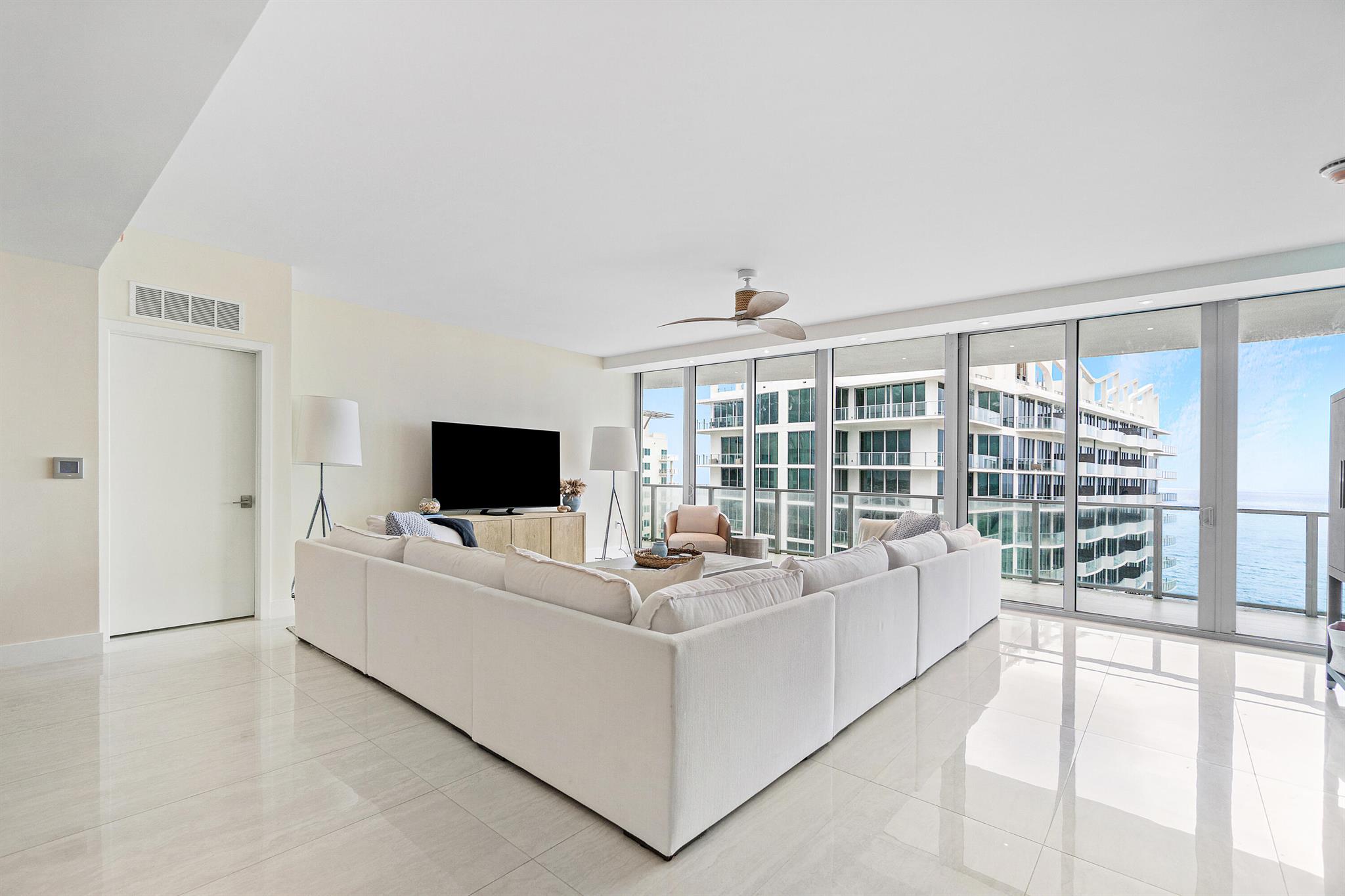 3100 N Ocean Dr #1804 P Riviera Beach, FL 33404