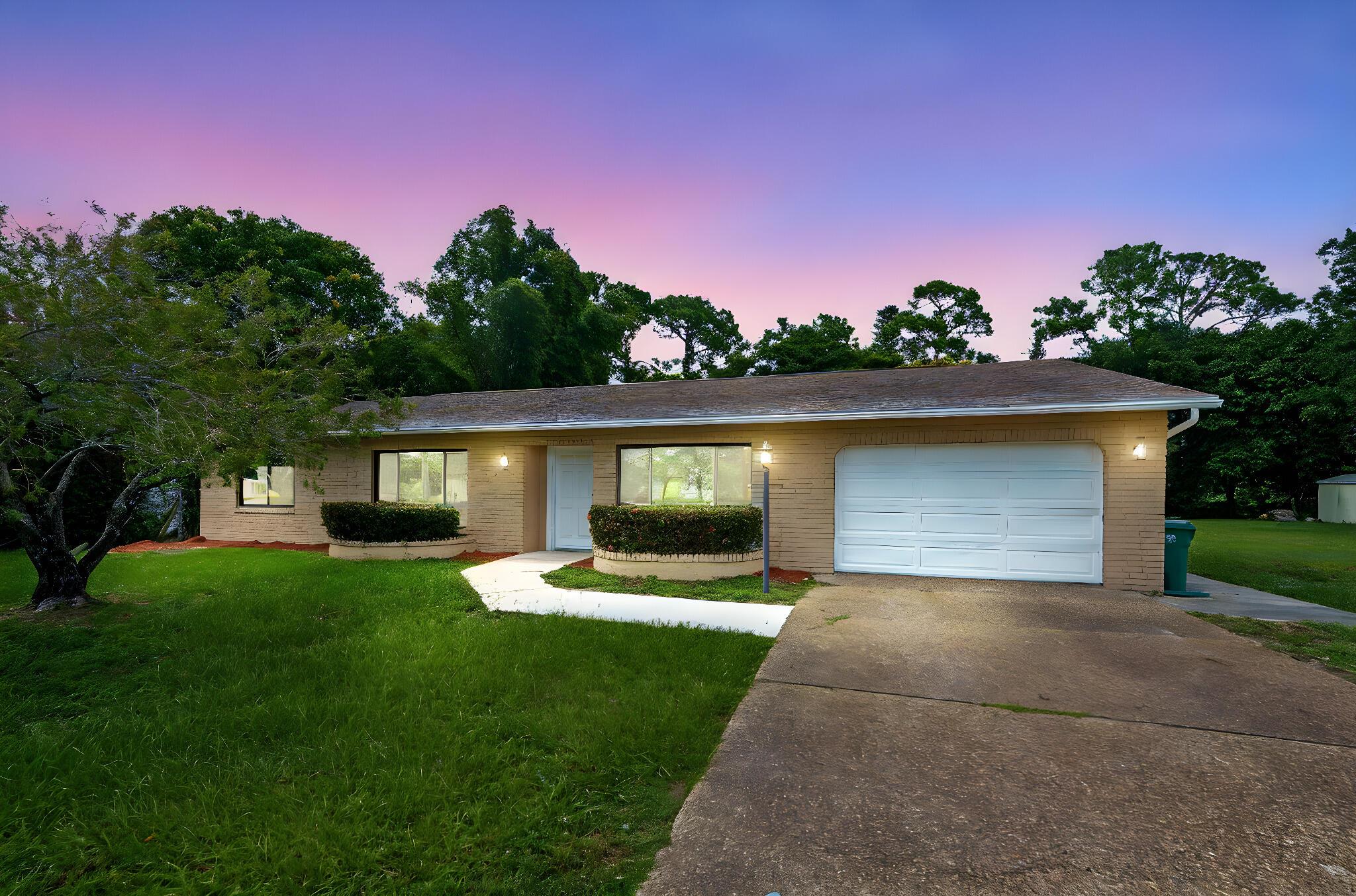 289 SE Verada Ave