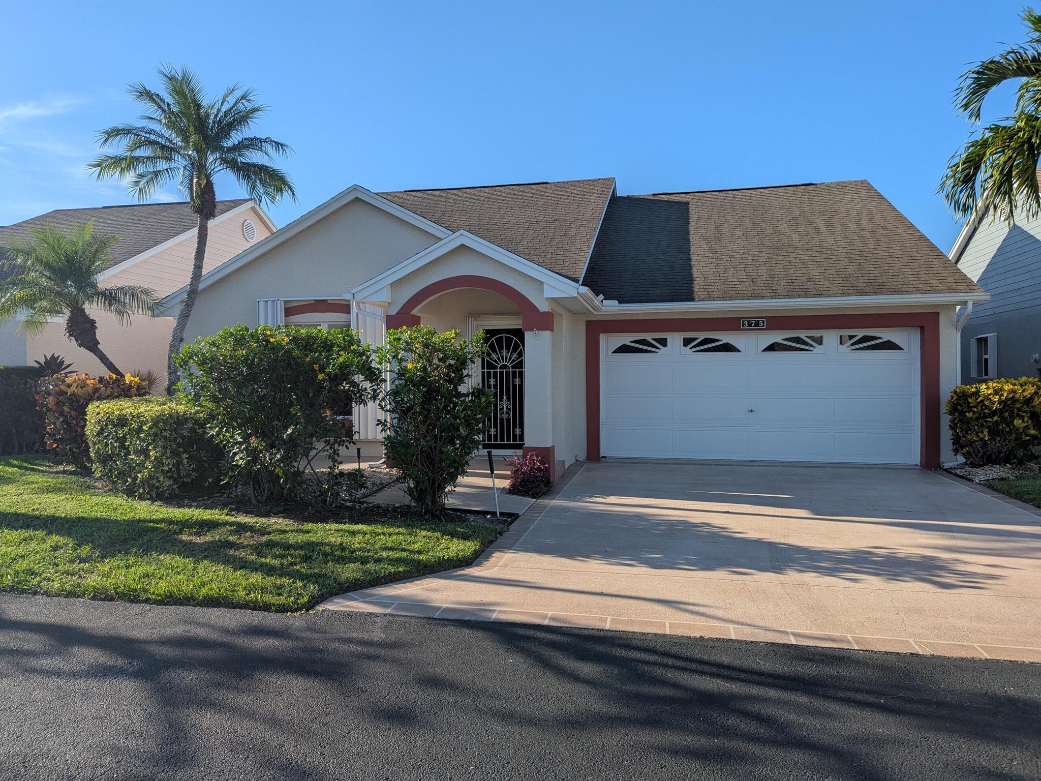 375 NW Sherry Ln