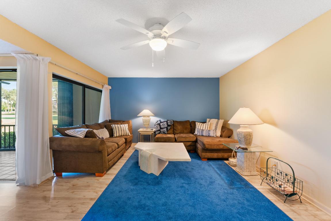 16970 Waterbend #146 Jupiter, FL 33477