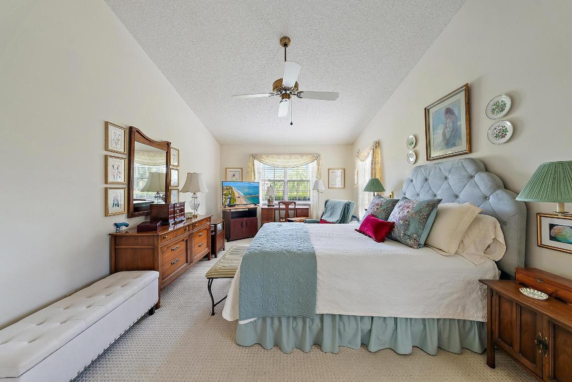 8729 SE Riverfront Ter Jupiter, FL 33469