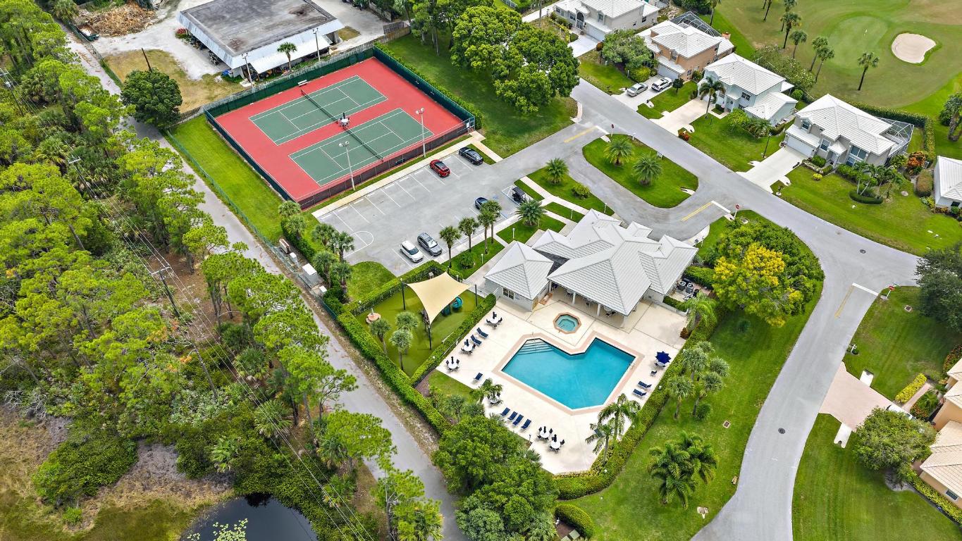 8729 SE Riverfront Ter Jupiter, FL 33469