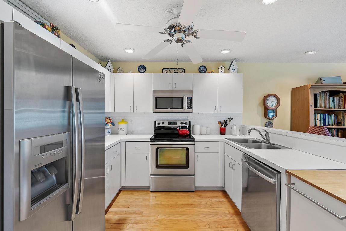 8729 SE Riverfront Ter Jupiter, FL 33469