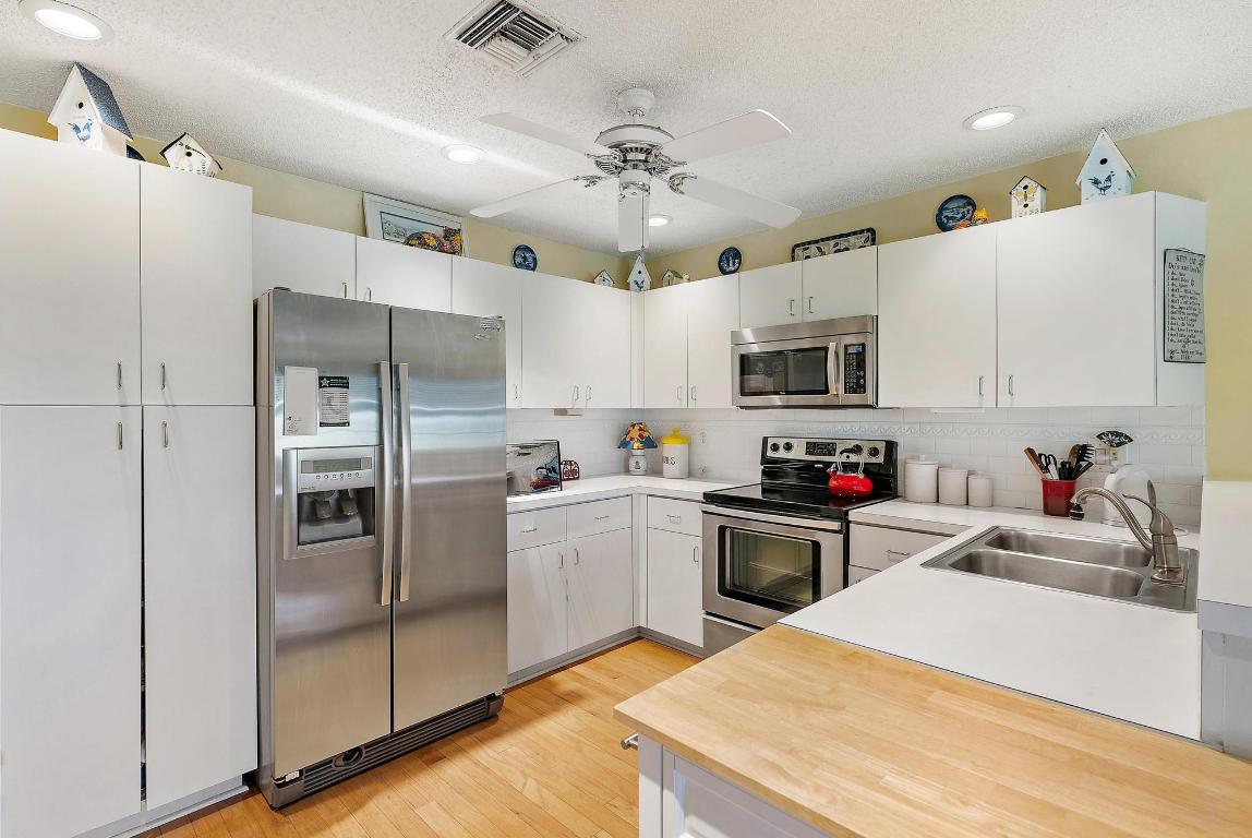 8729 SE Riverfront Ter Jupiter, FL 33469